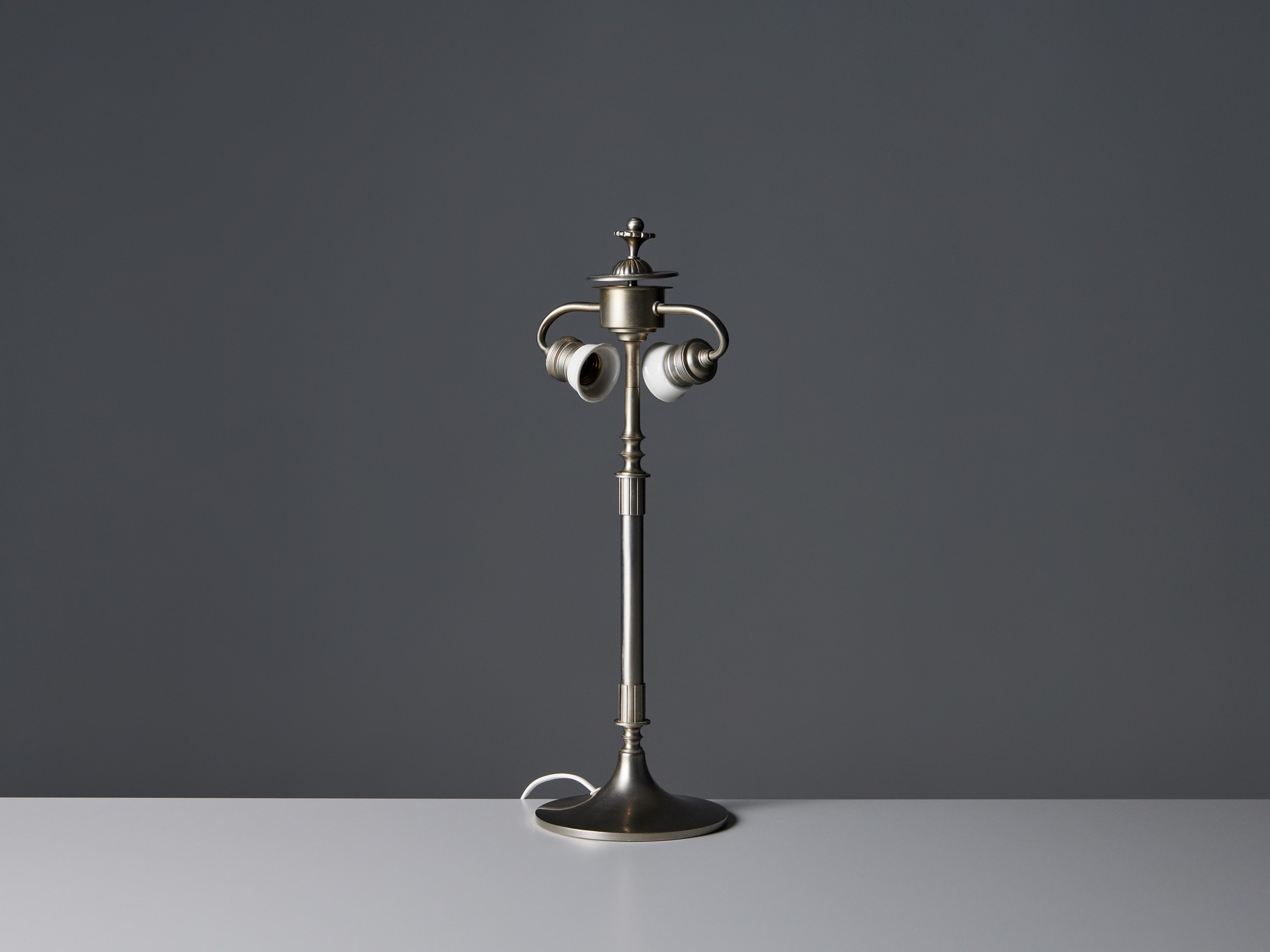 Table lamp image 4