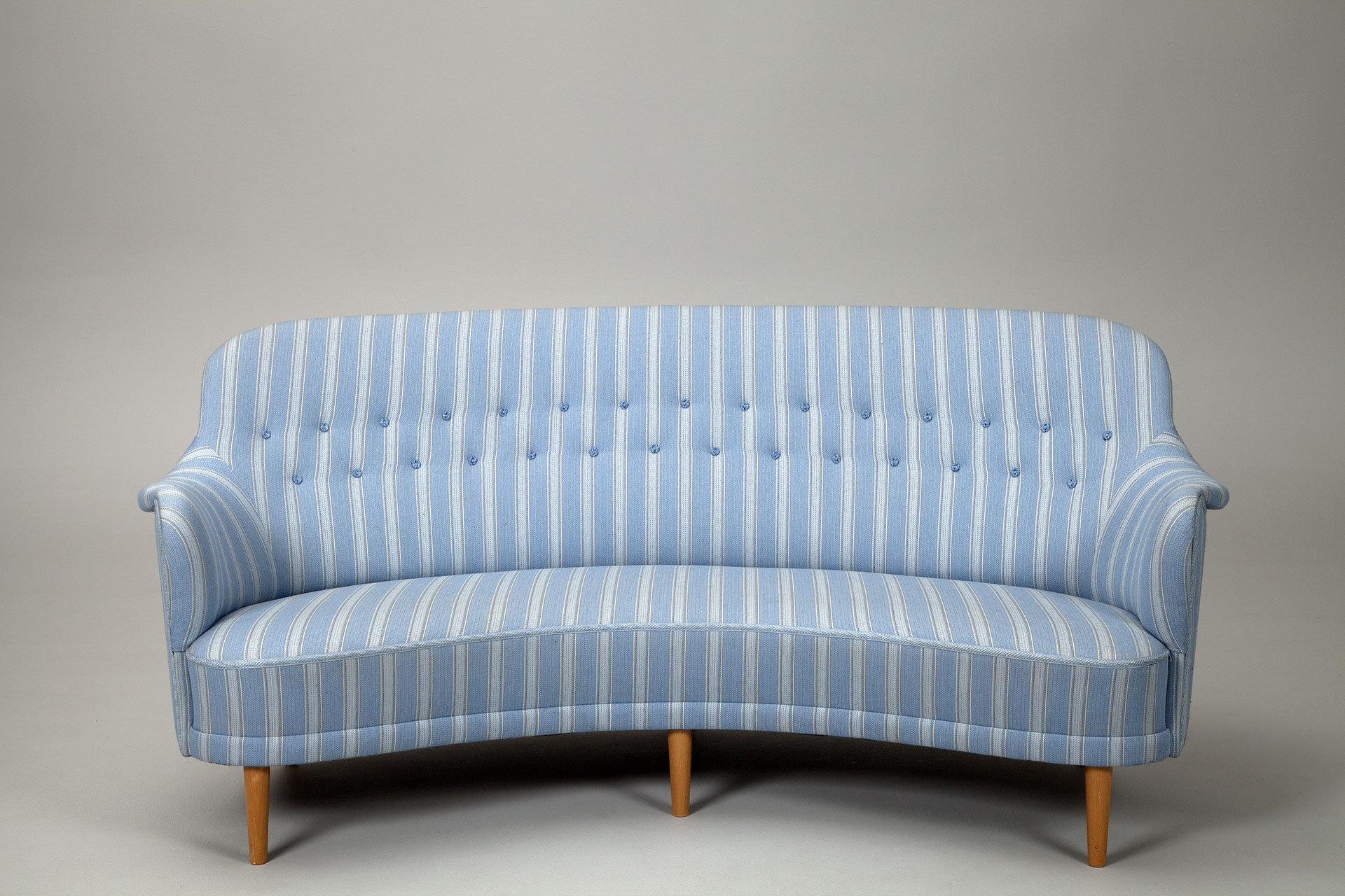 Sofa image 2