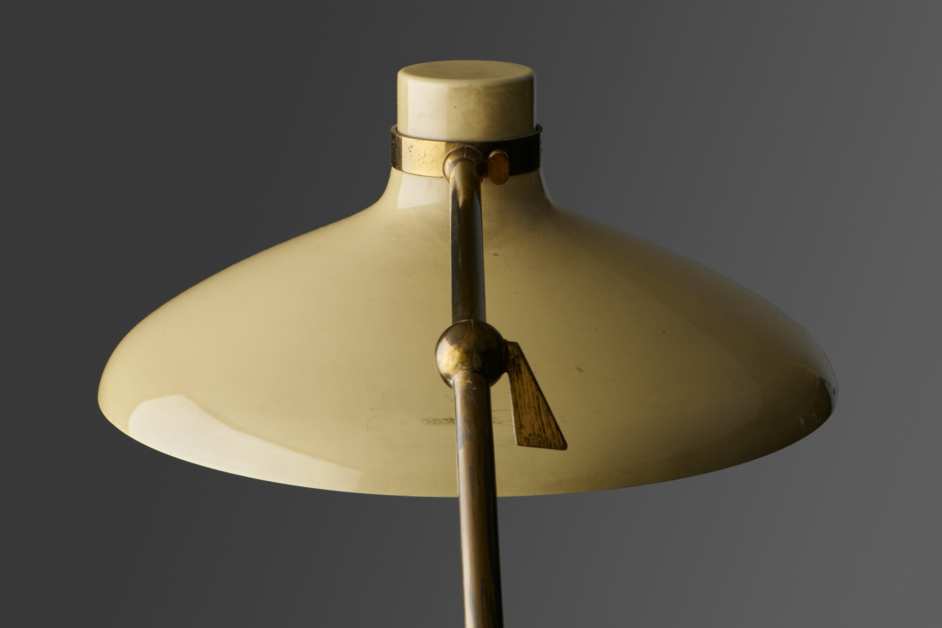 Adjustable Floor lamp image 5