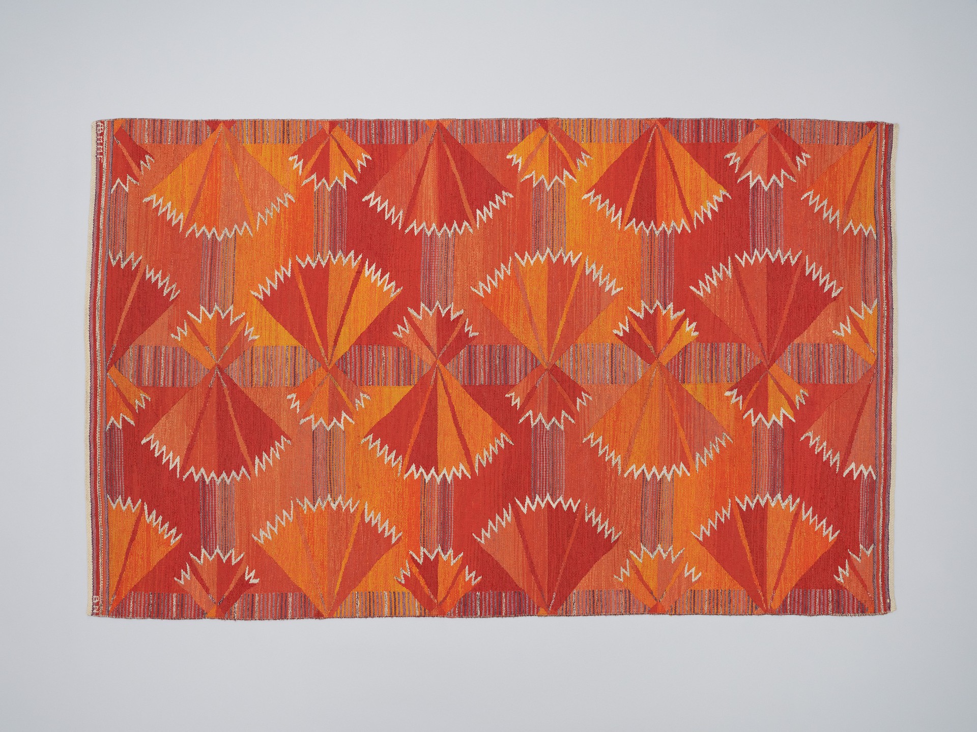 'Strutar' Carpet