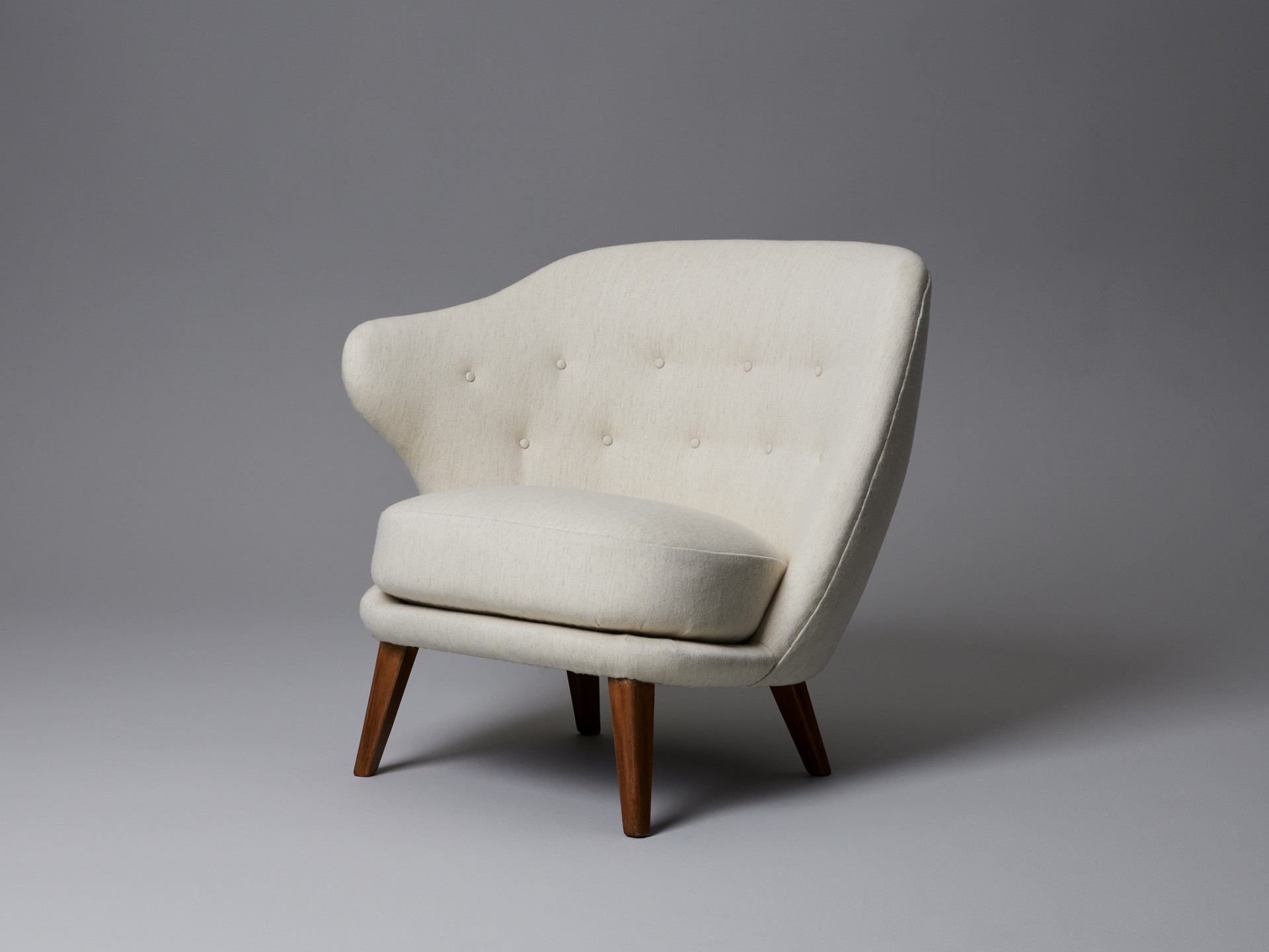 'Gary / Thumb' Armchair