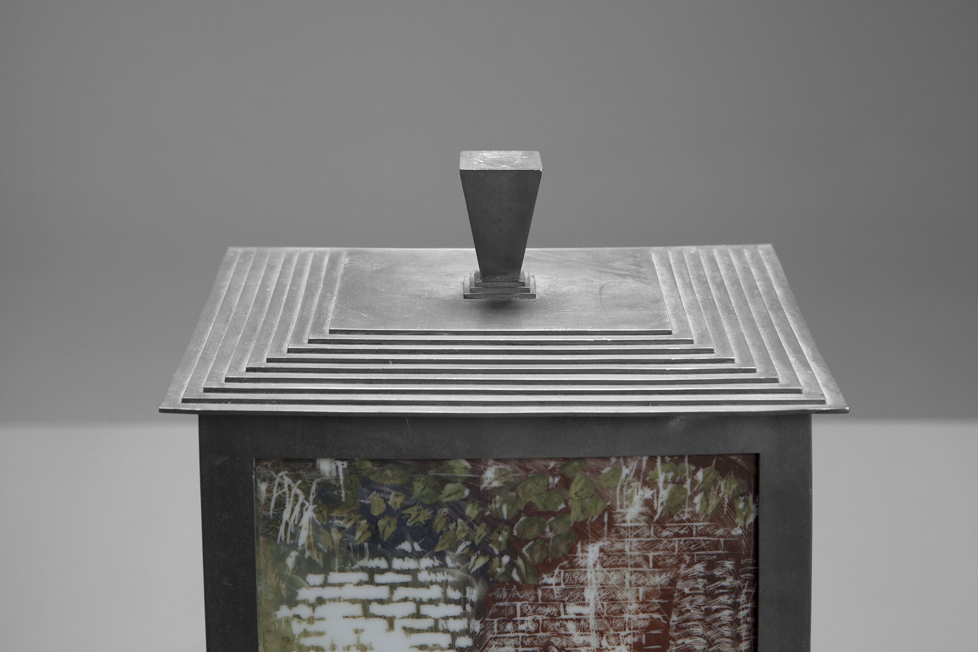 Table Lamp image 3