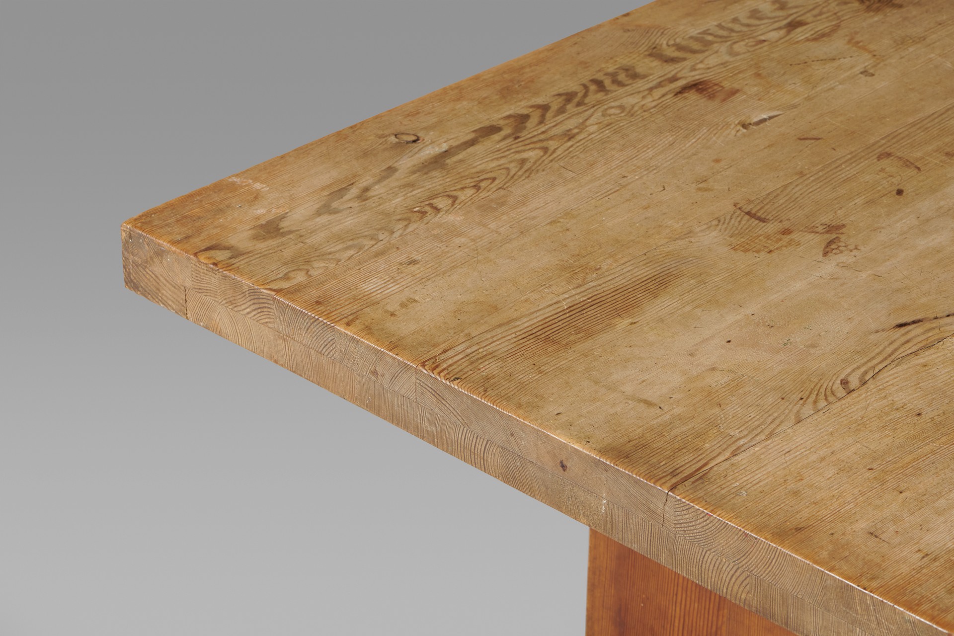'Lovö' Table image 5
