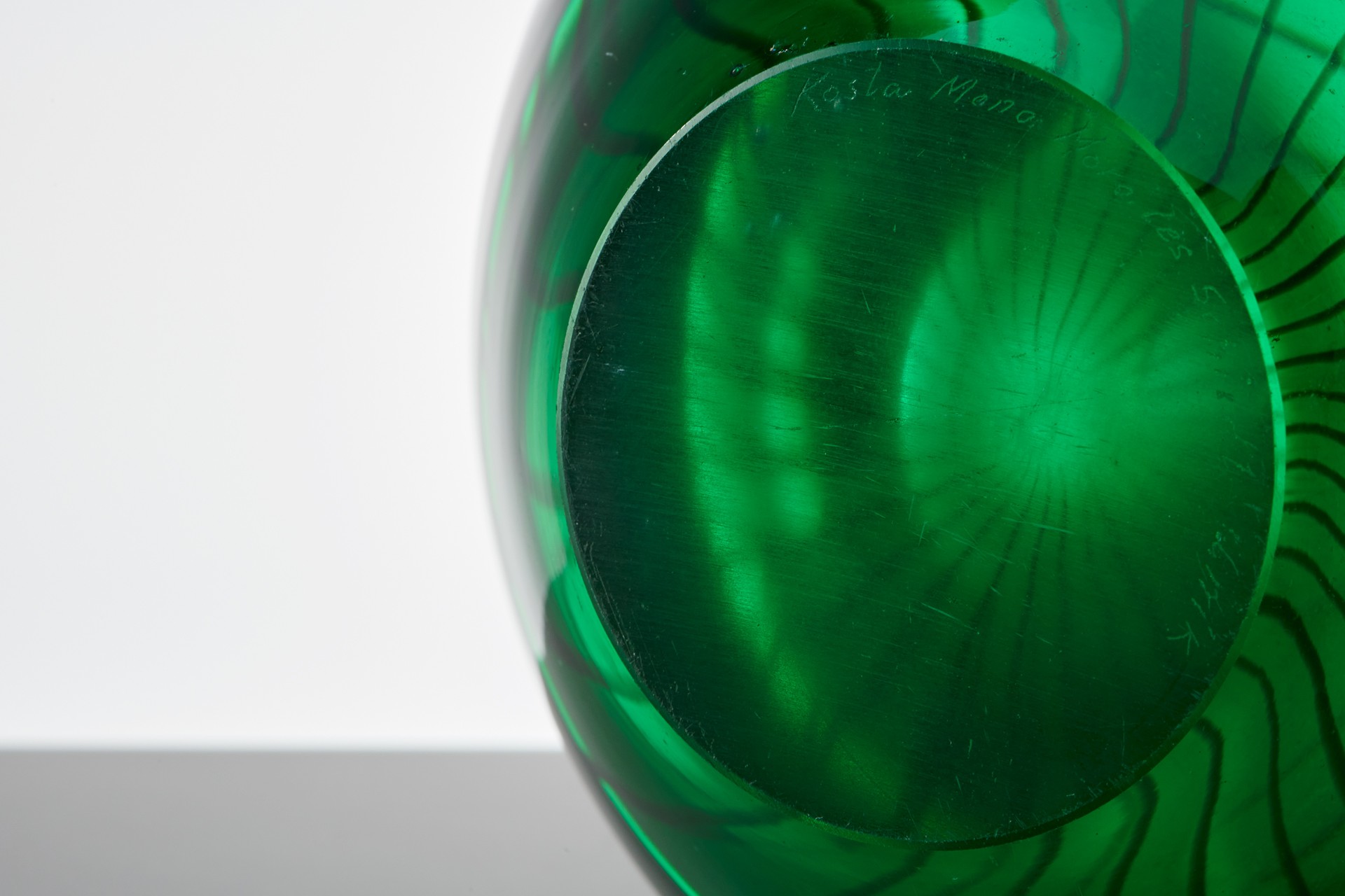 Unique "Ventana" Vase image 4