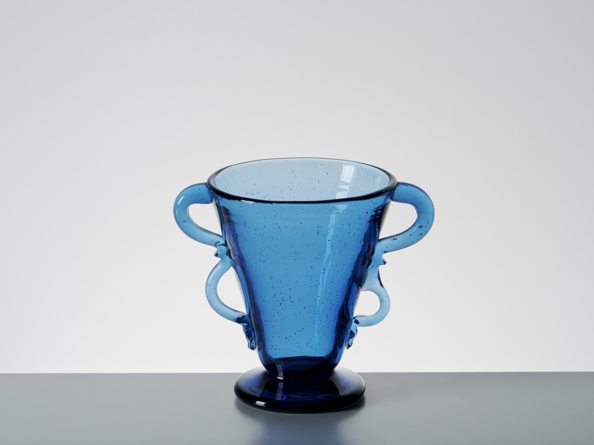 Vase image 2