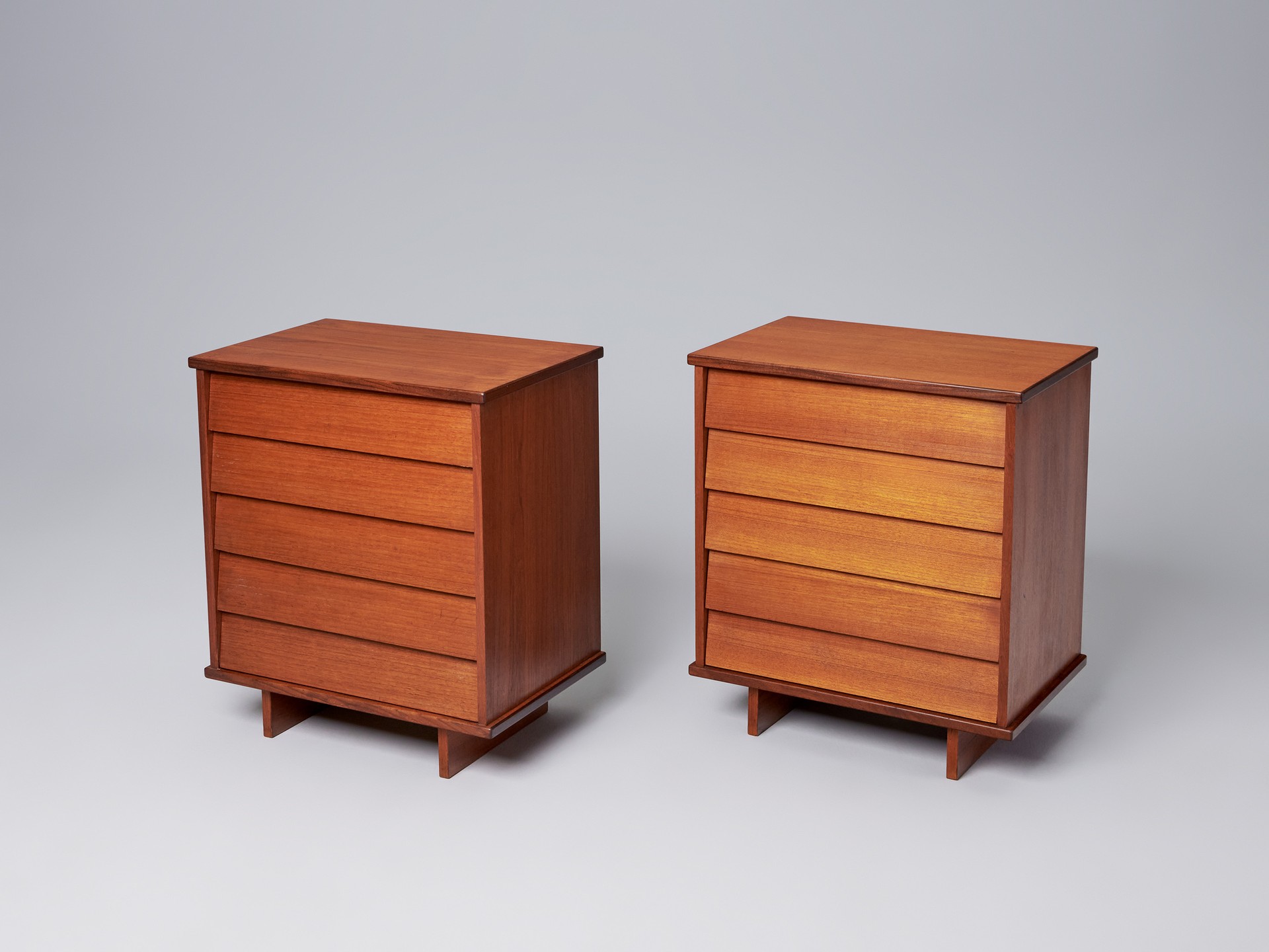 Pair of Bedside Tables image 2