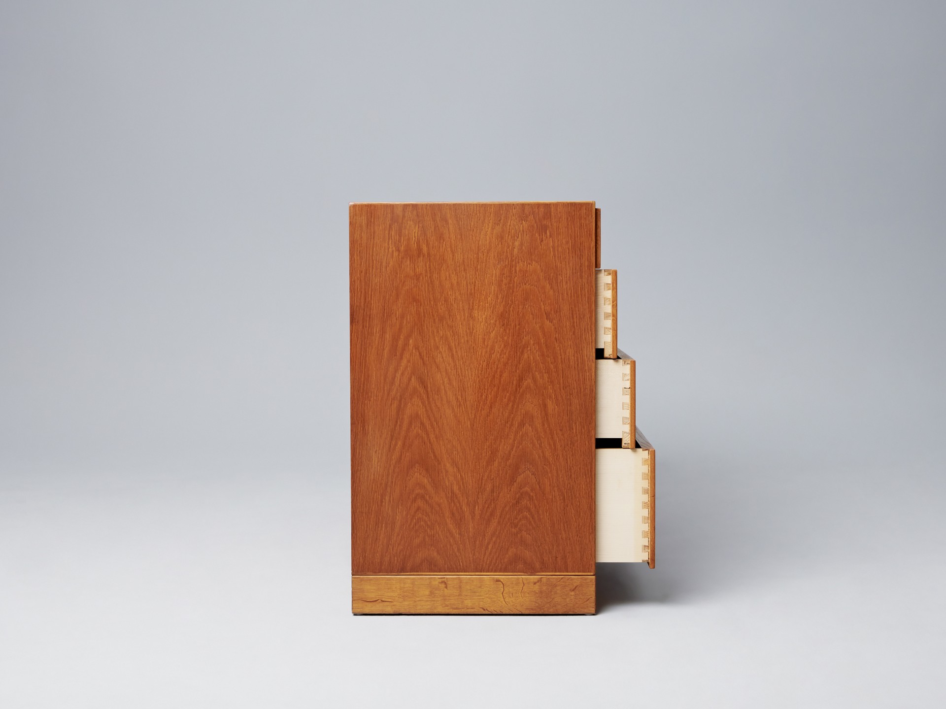 Chest of Drawers image 3