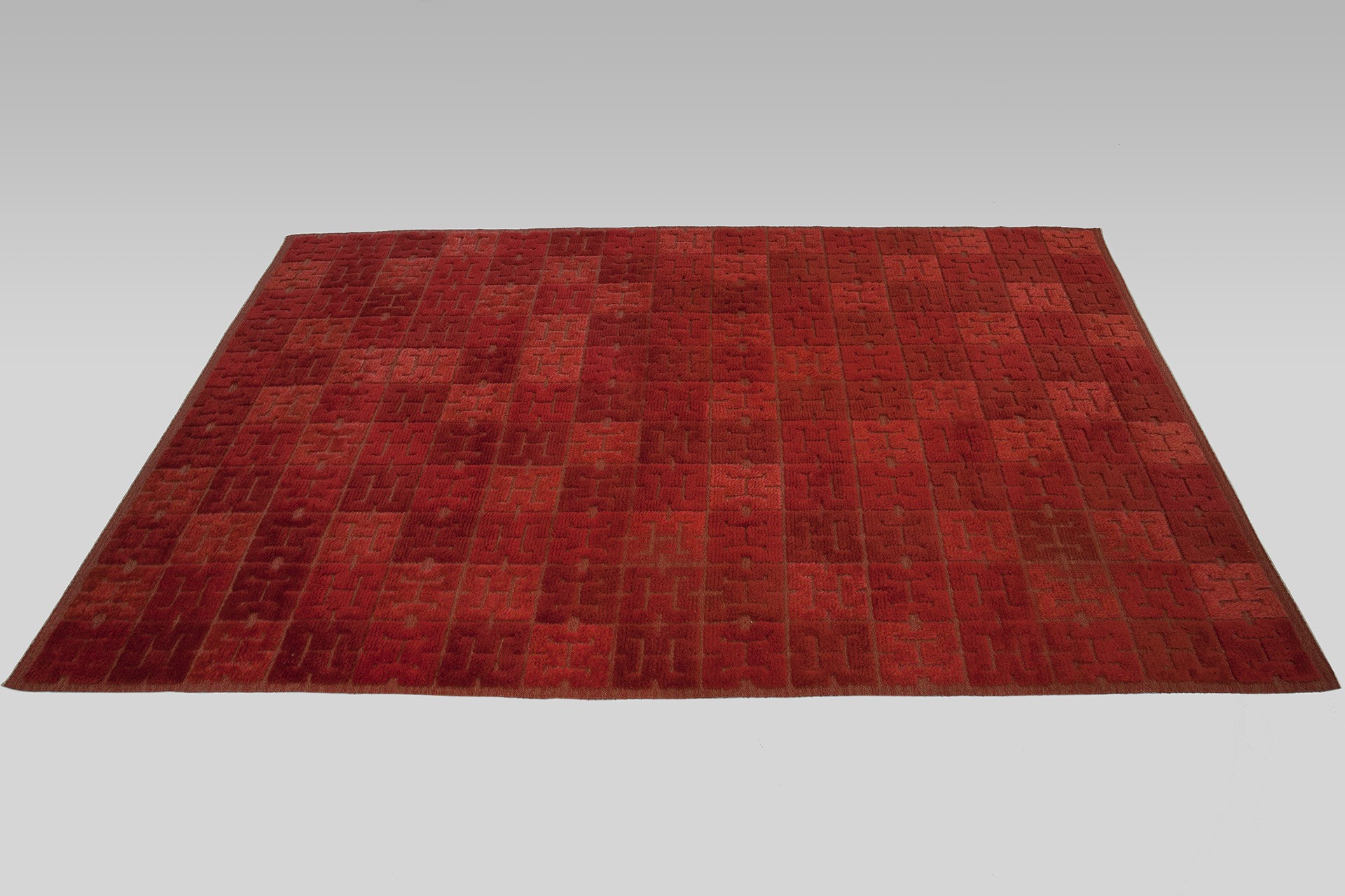Large Carpet "Kinesen"