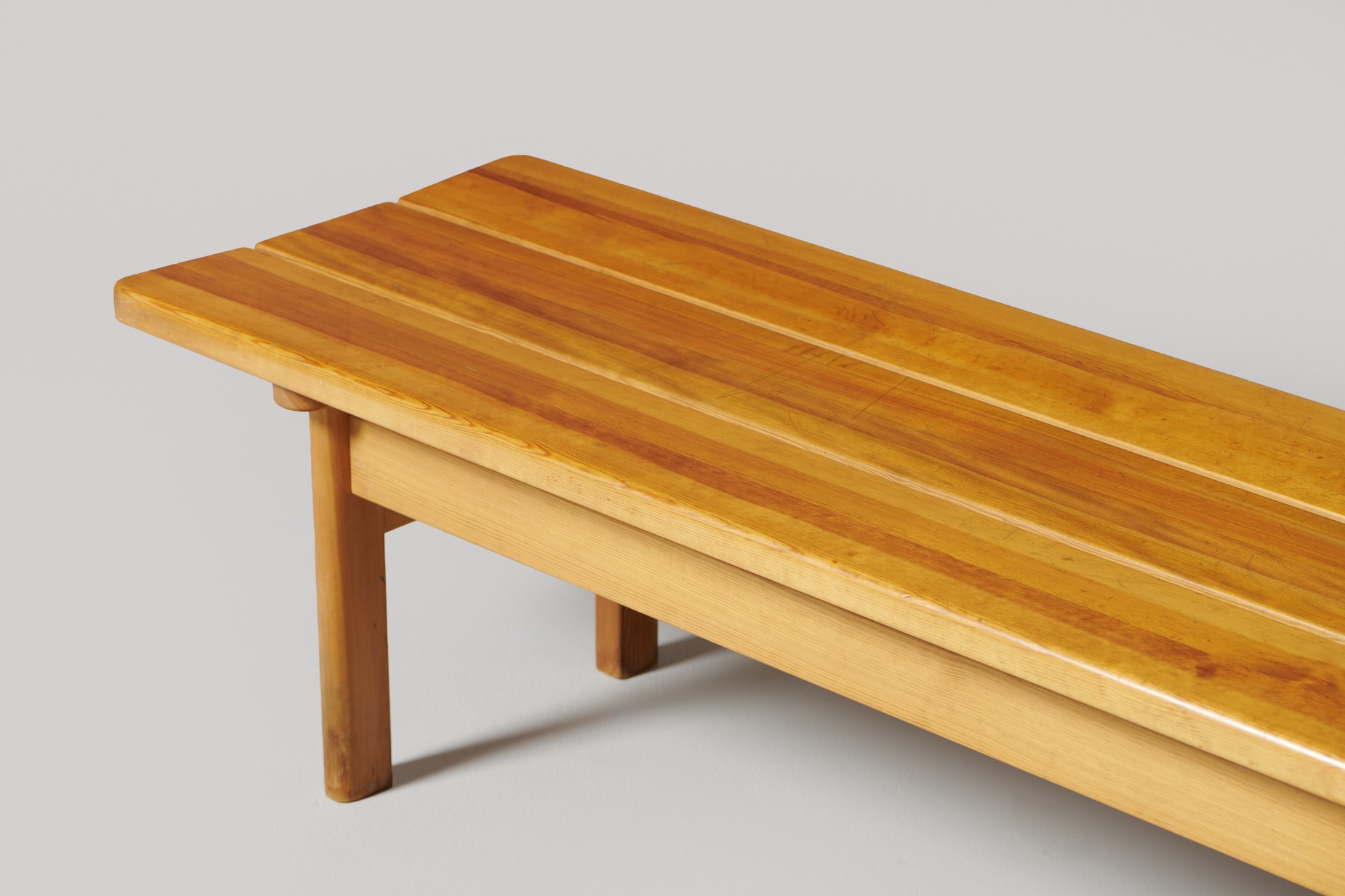 'Asserbo' Bench image 4