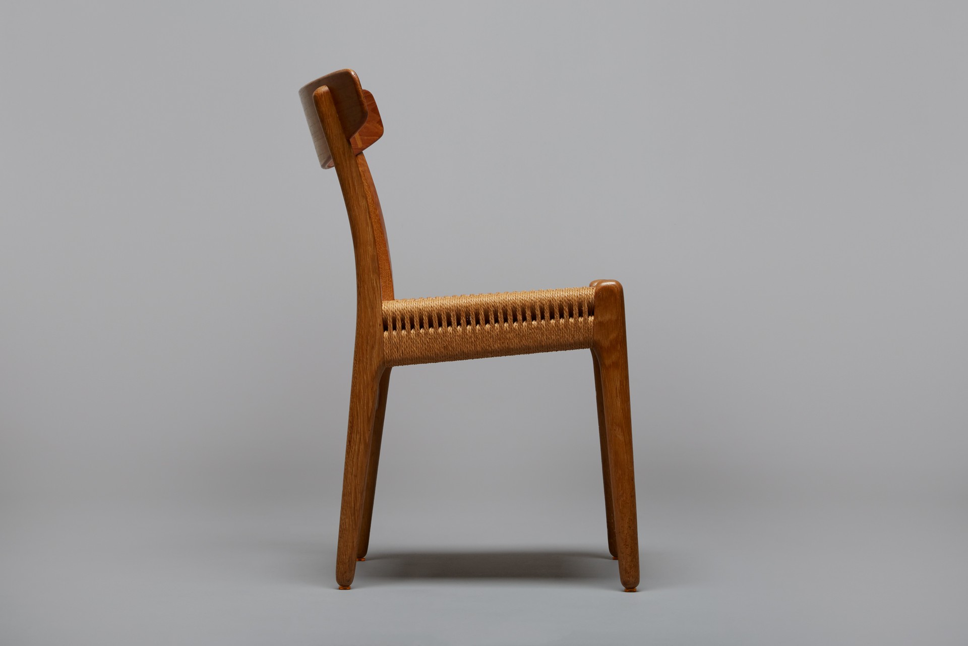 Set of Eight Dining Chairs, Model no. CH 23 image 5