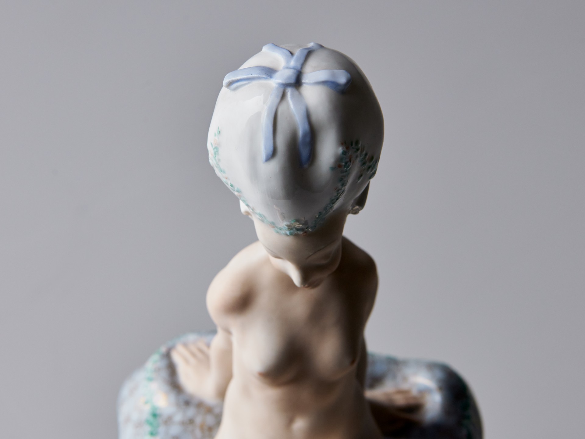 'Ane Mari' Nodding Sculpture image 7