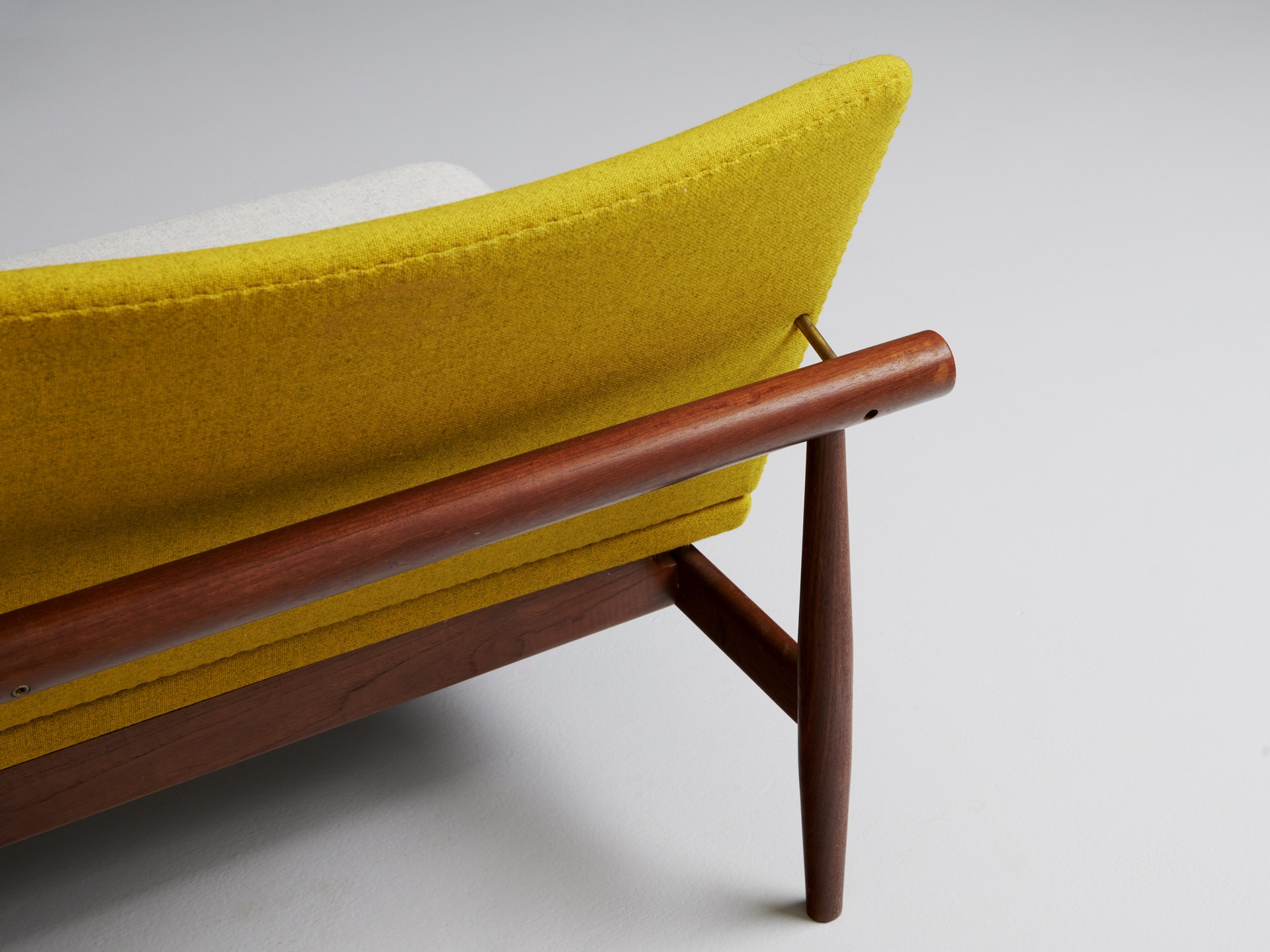 'Japan' Sofa image 7