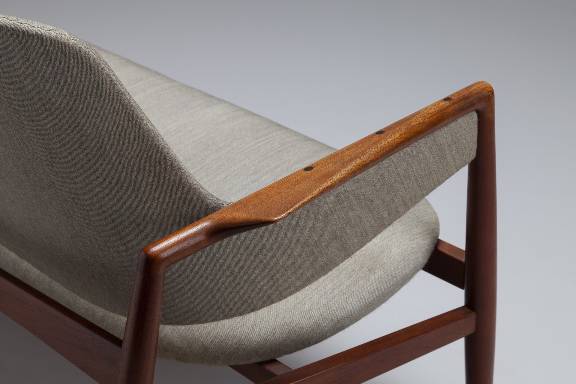 Sofa image 4