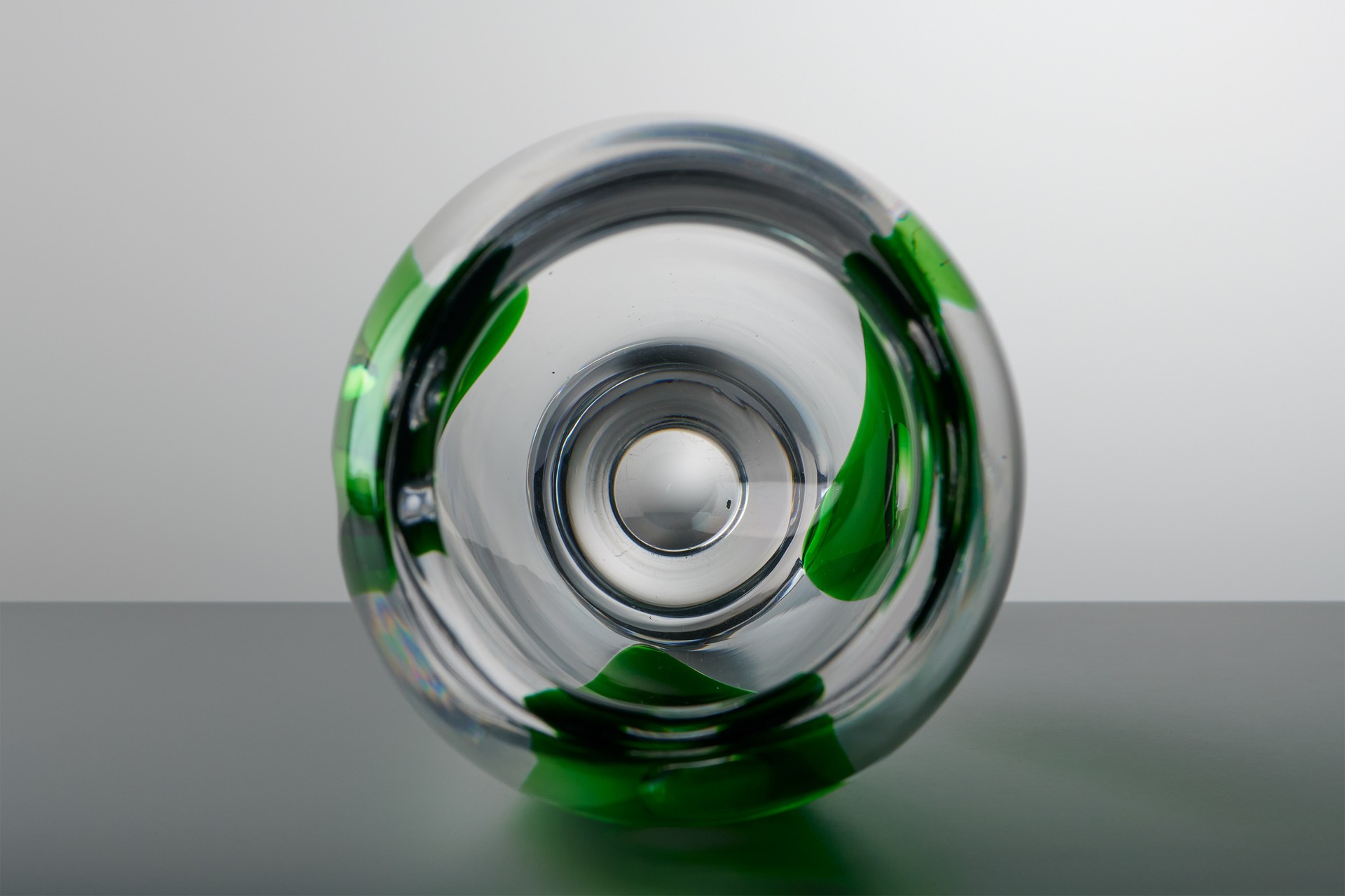Vase image 4