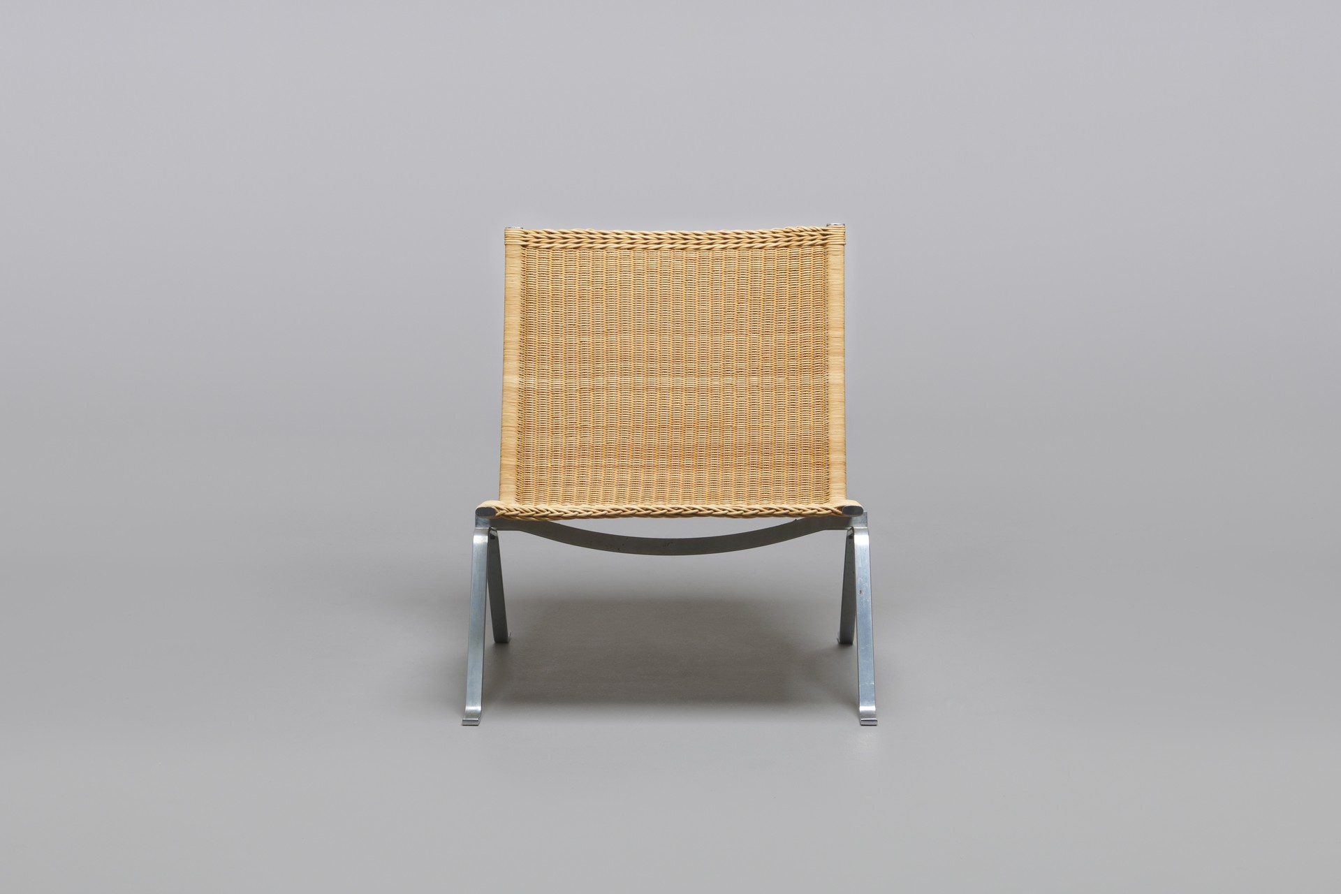 Pair of Lounge Chairs, Model no. PK 22 image 4