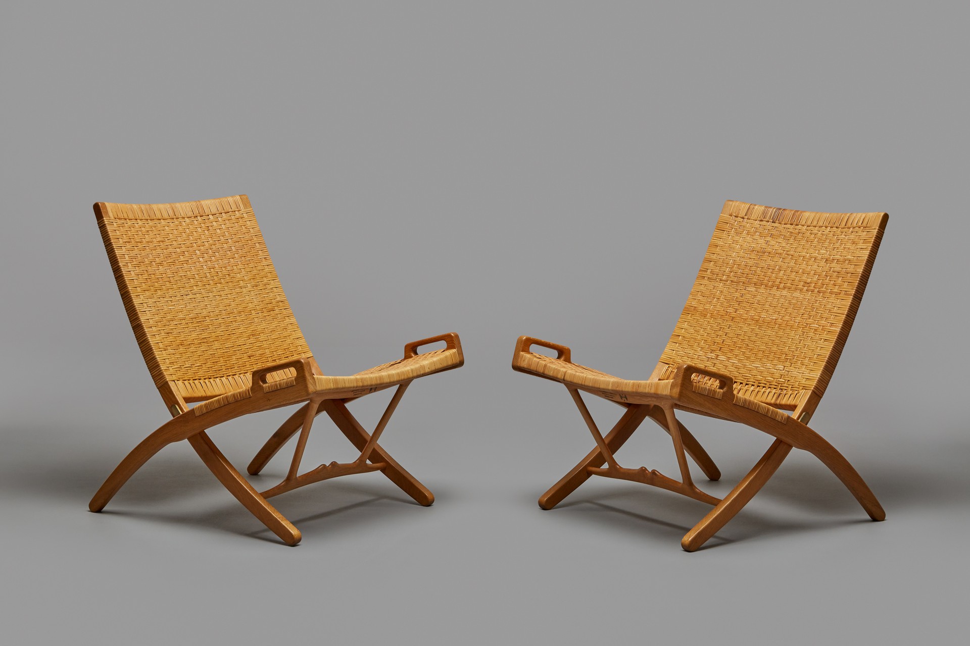 Pair of Folding Chairs, Model no. 512