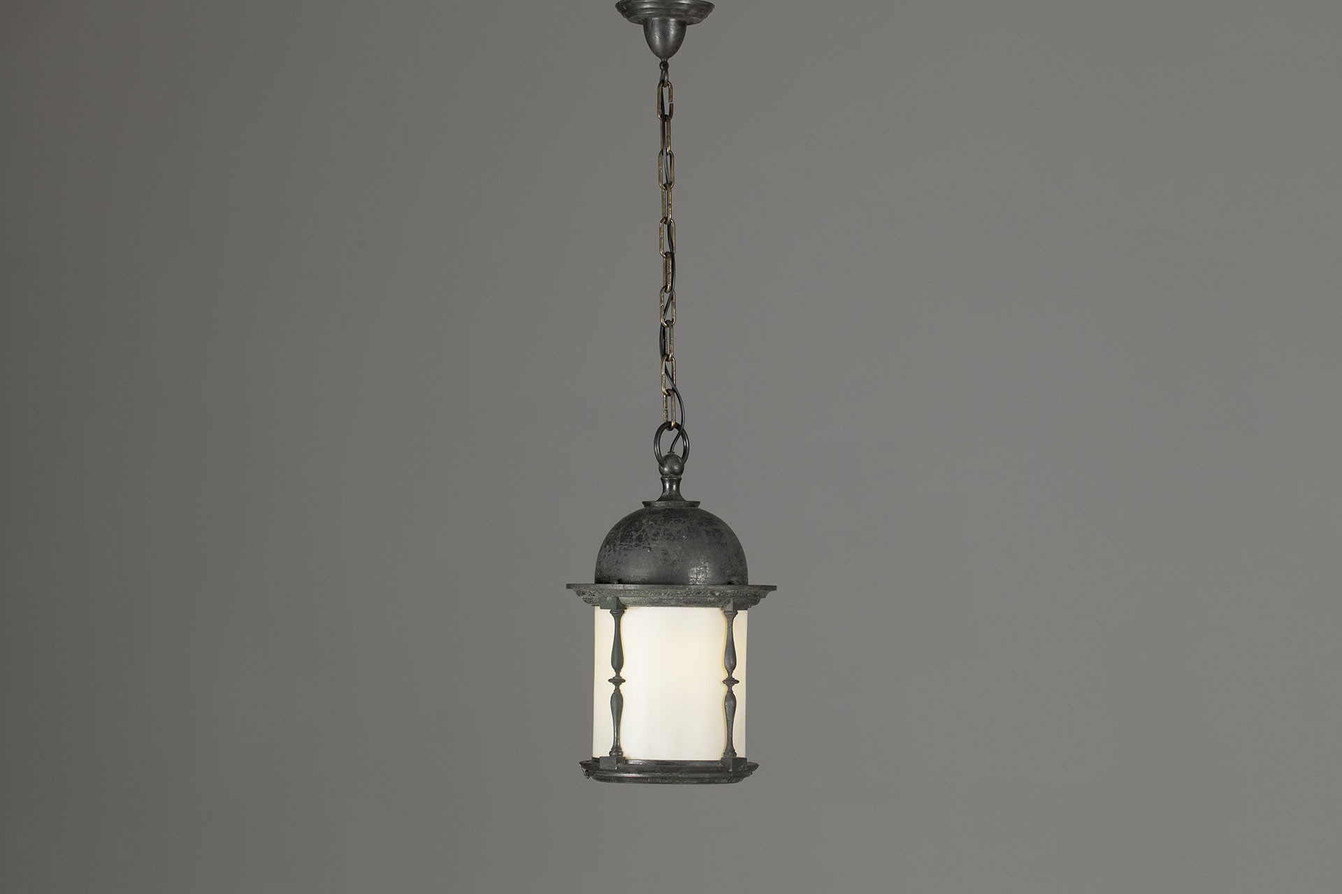 Neoclassical Lamp