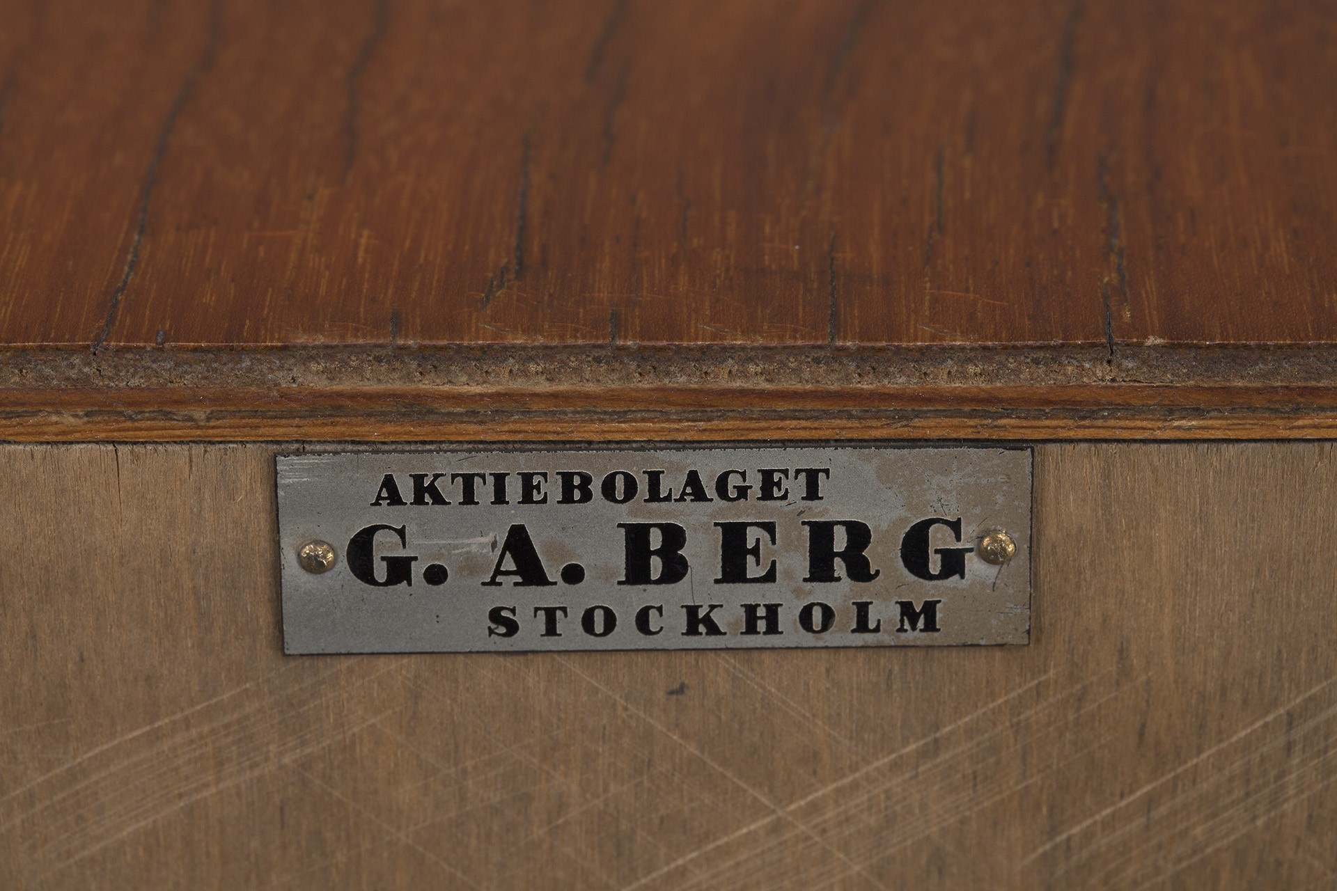 Cabinets image 6