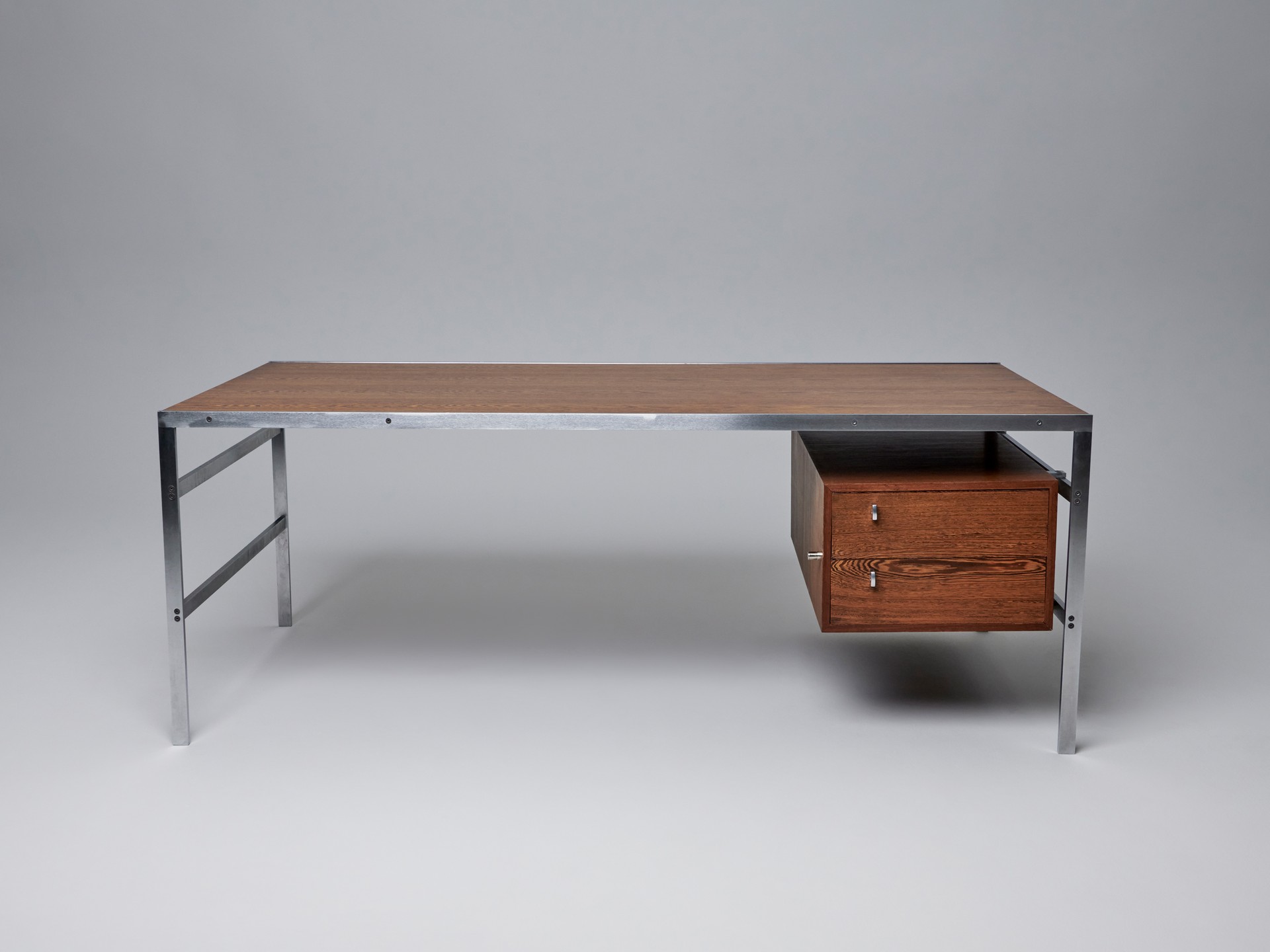 Desk image 3
