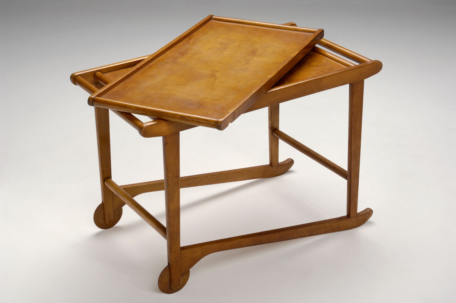 Trolley image 4