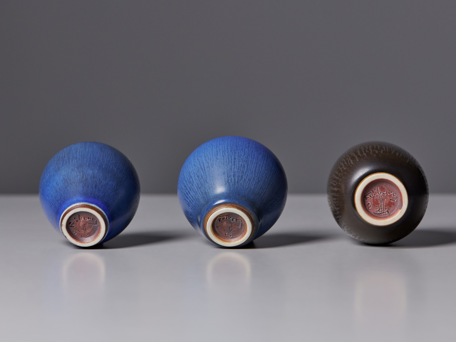 Three Miniature Vases image 4