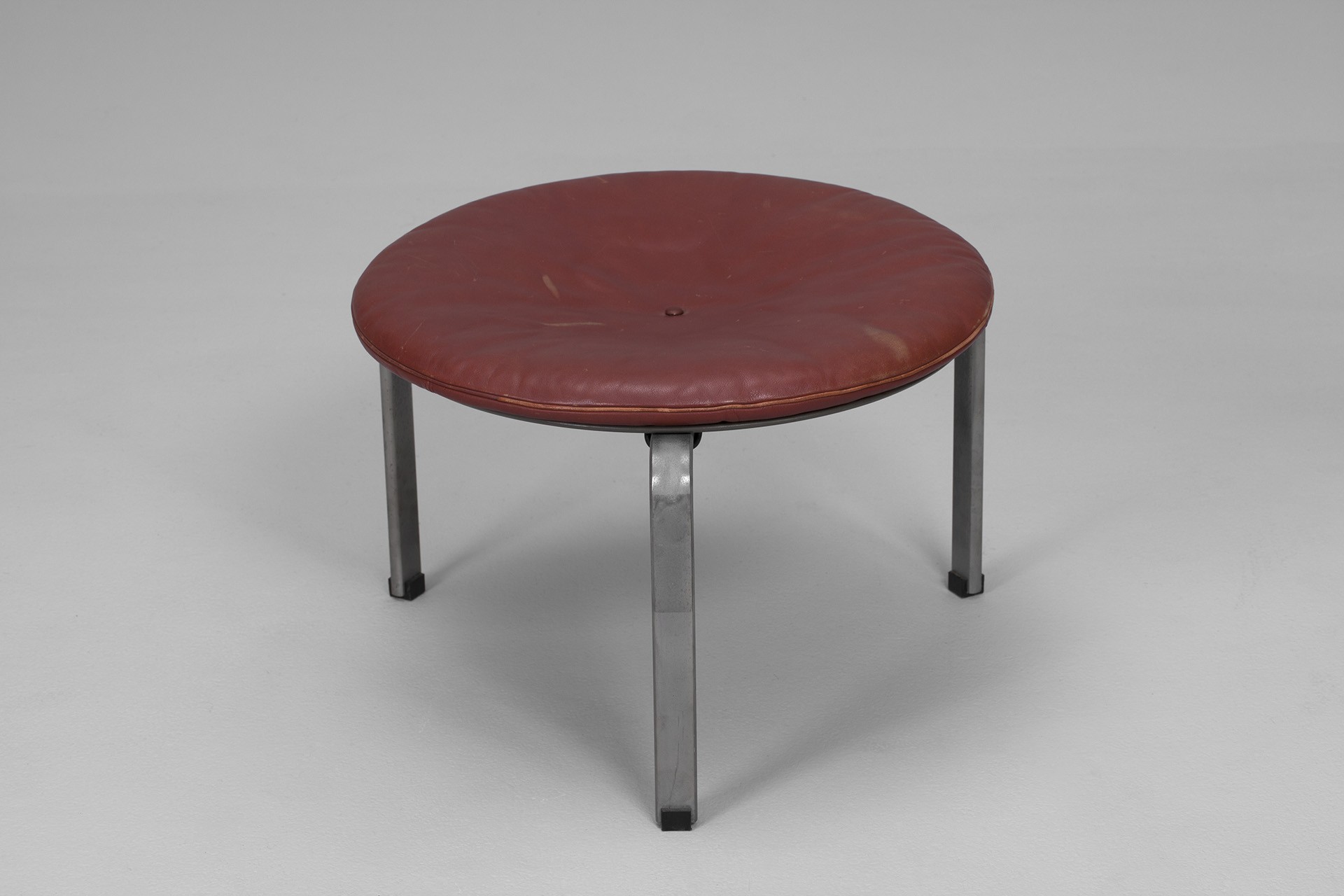 Stool "Pk 33"