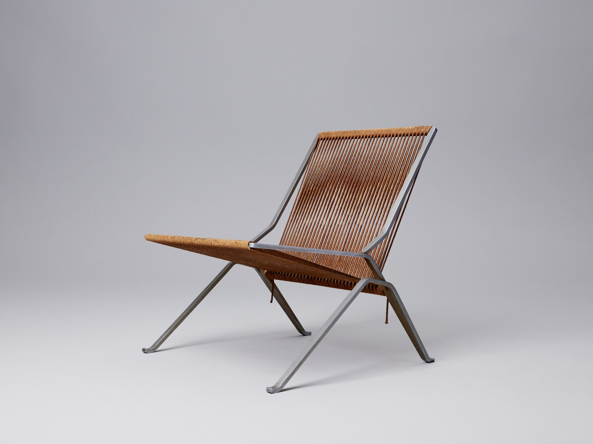 'PK-25' Lounge Chair image 3