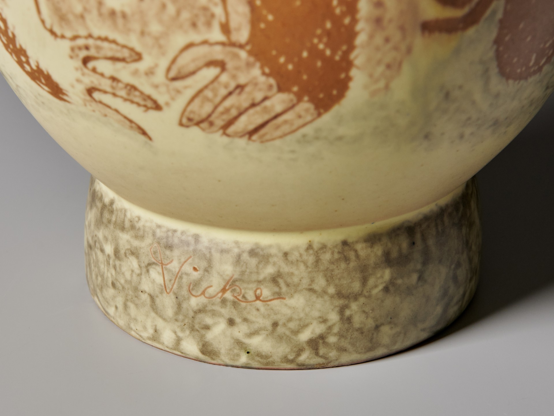 Vase image 6