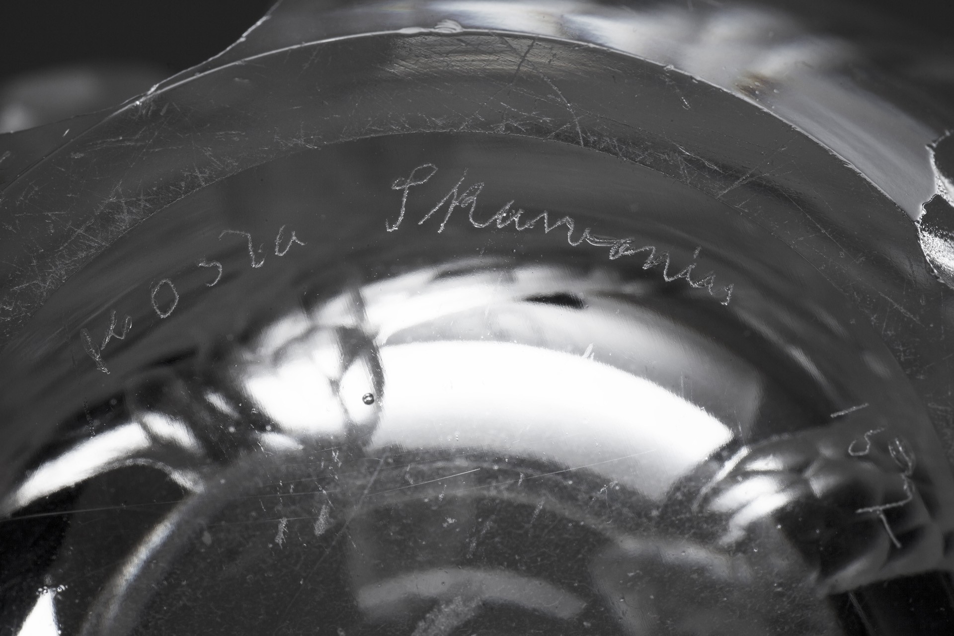 Vase image 4