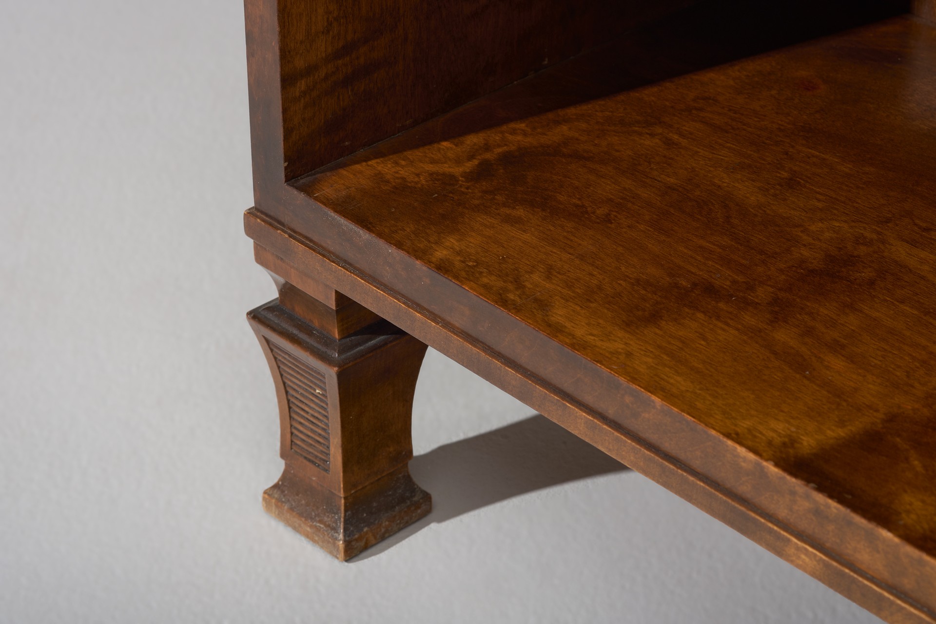Pair of Neoclassical Bookshelves image 5