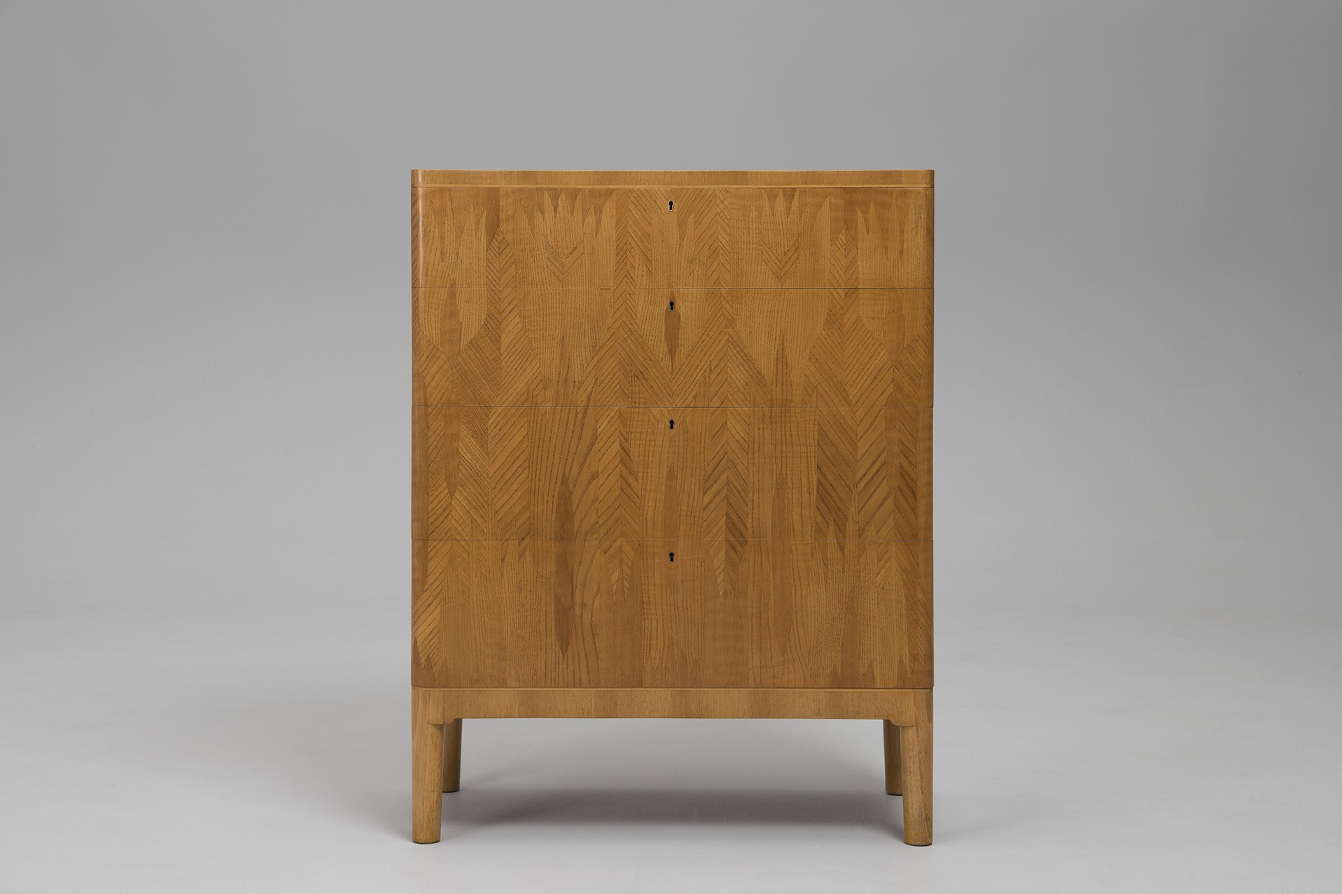 Chest of Drawers image 3