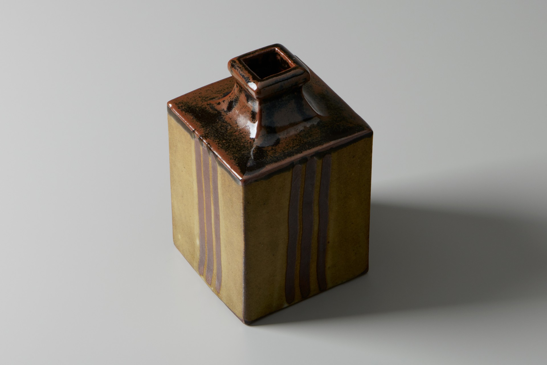 Shoji Hamada Vase image 3