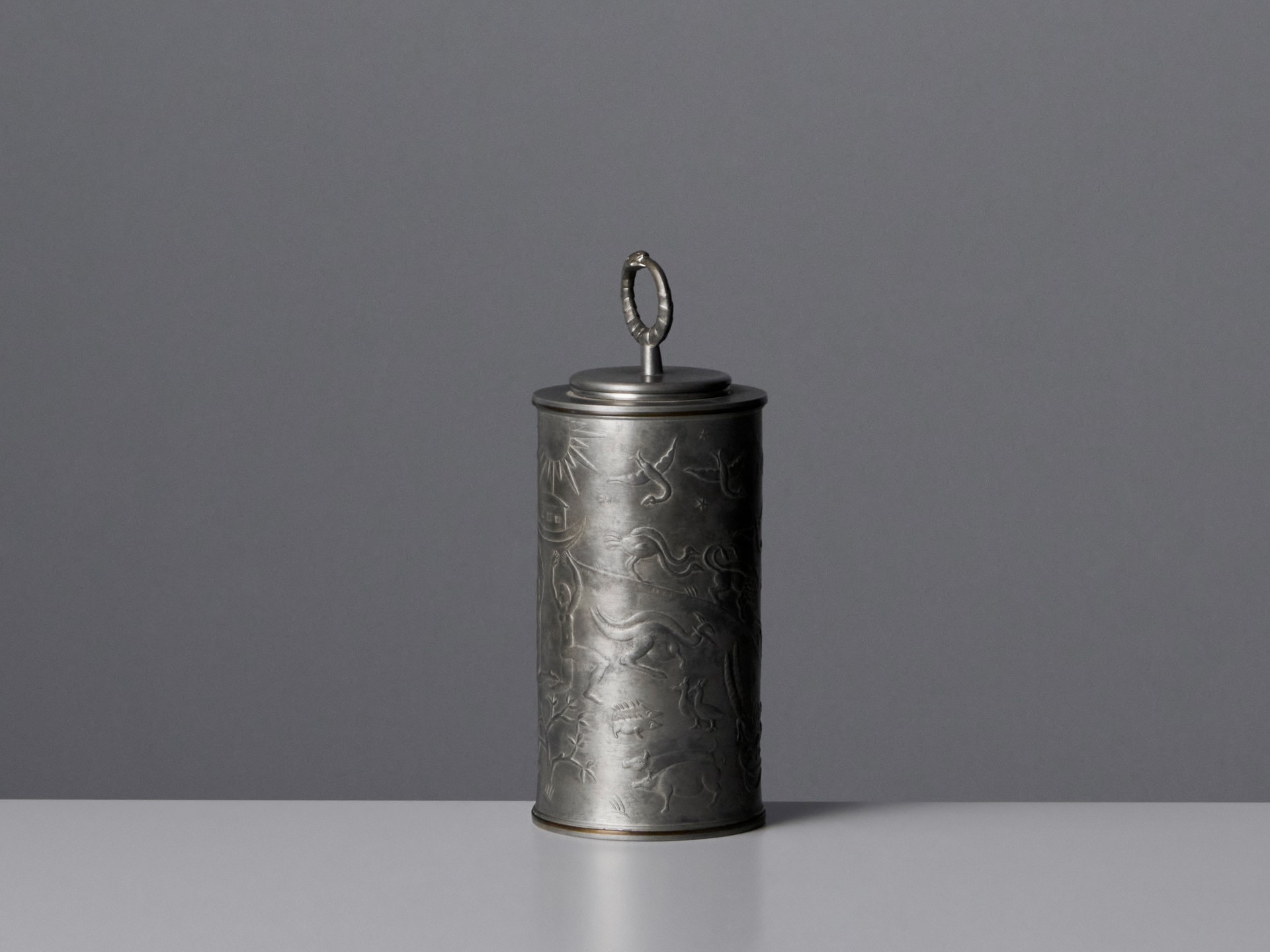 Vessel with Cover image 2