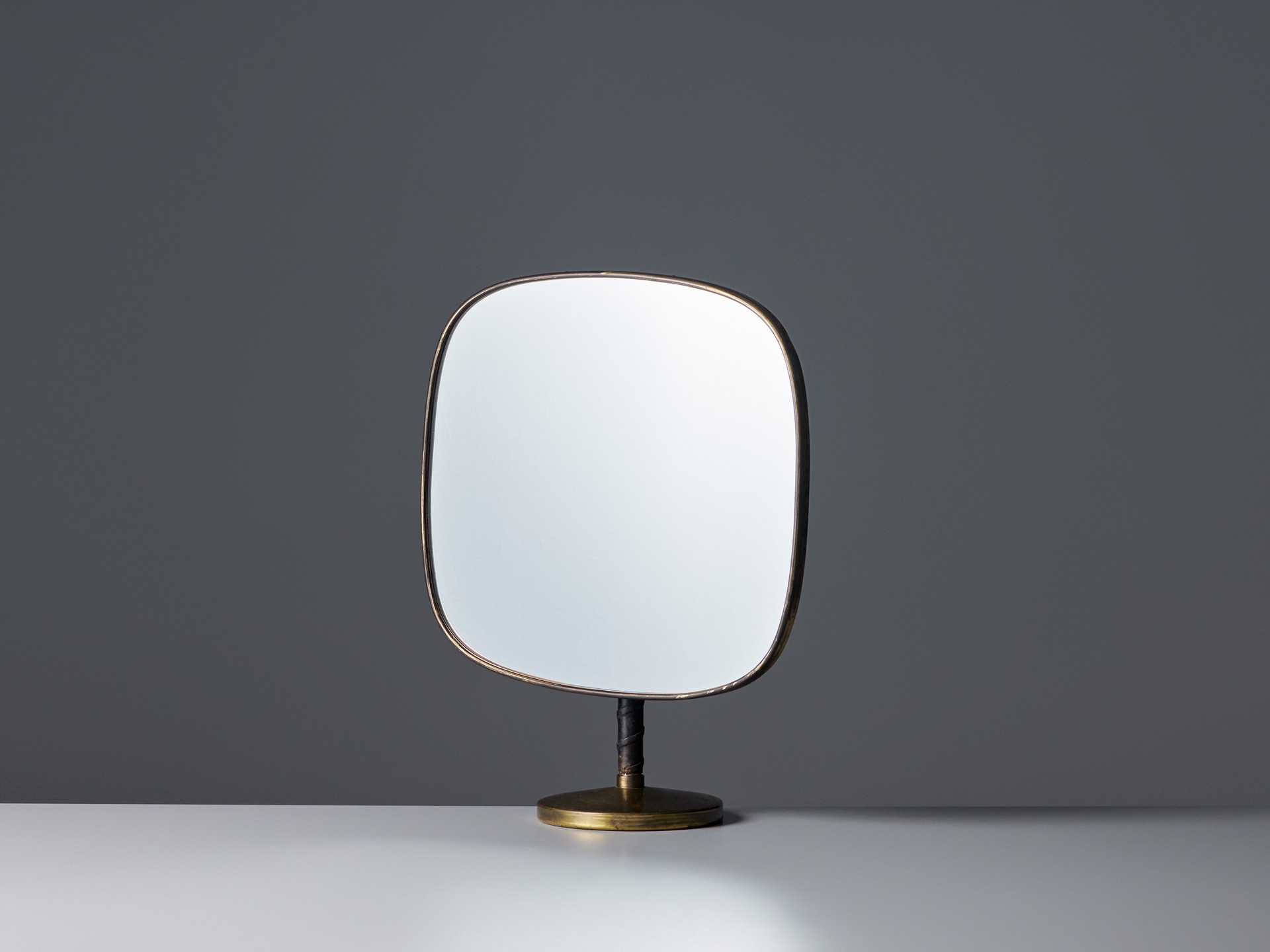 Adjustable Table Mirror