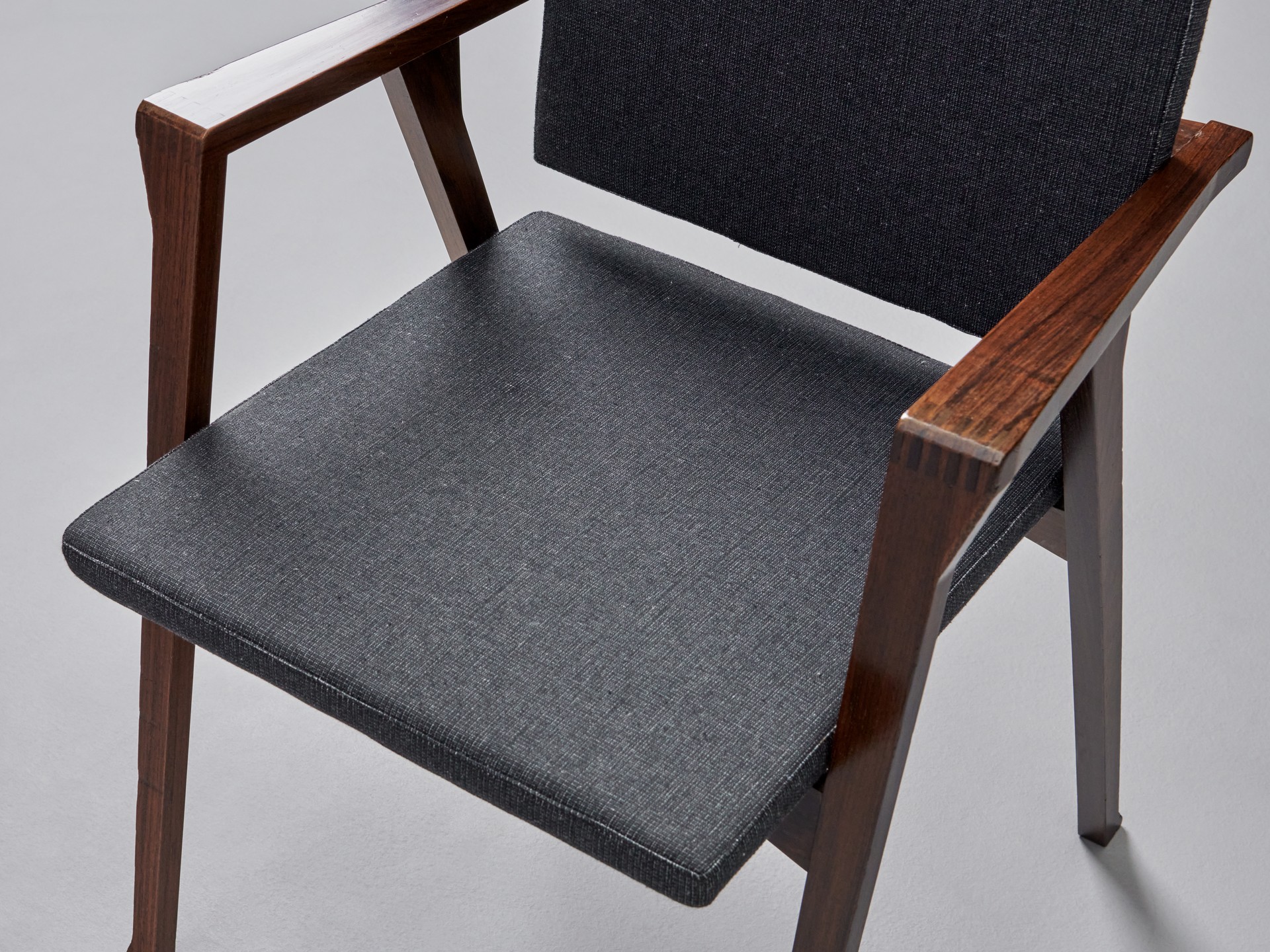 pair of 'Luisa' Armchair image 6