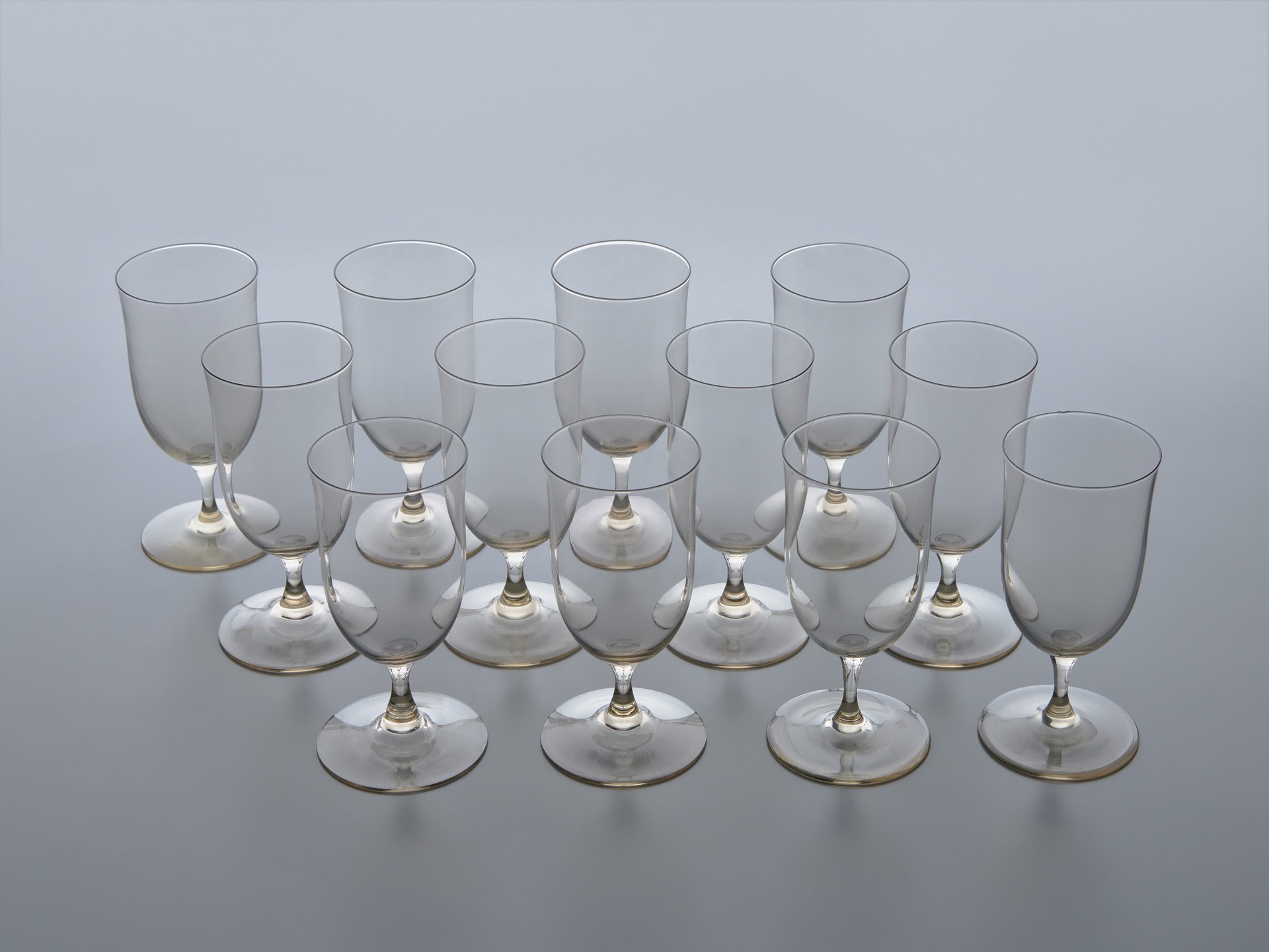 Set of Twelve Glasses image 3