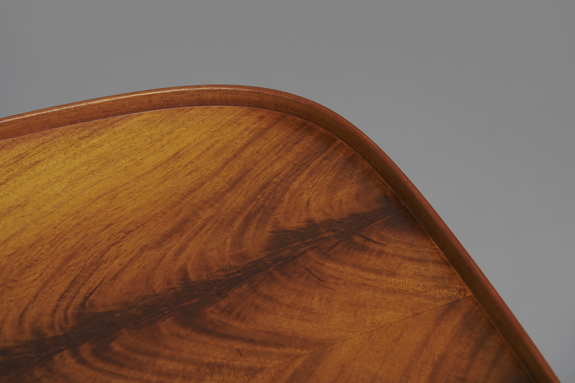 Side Table, Model no. 975 image 6
