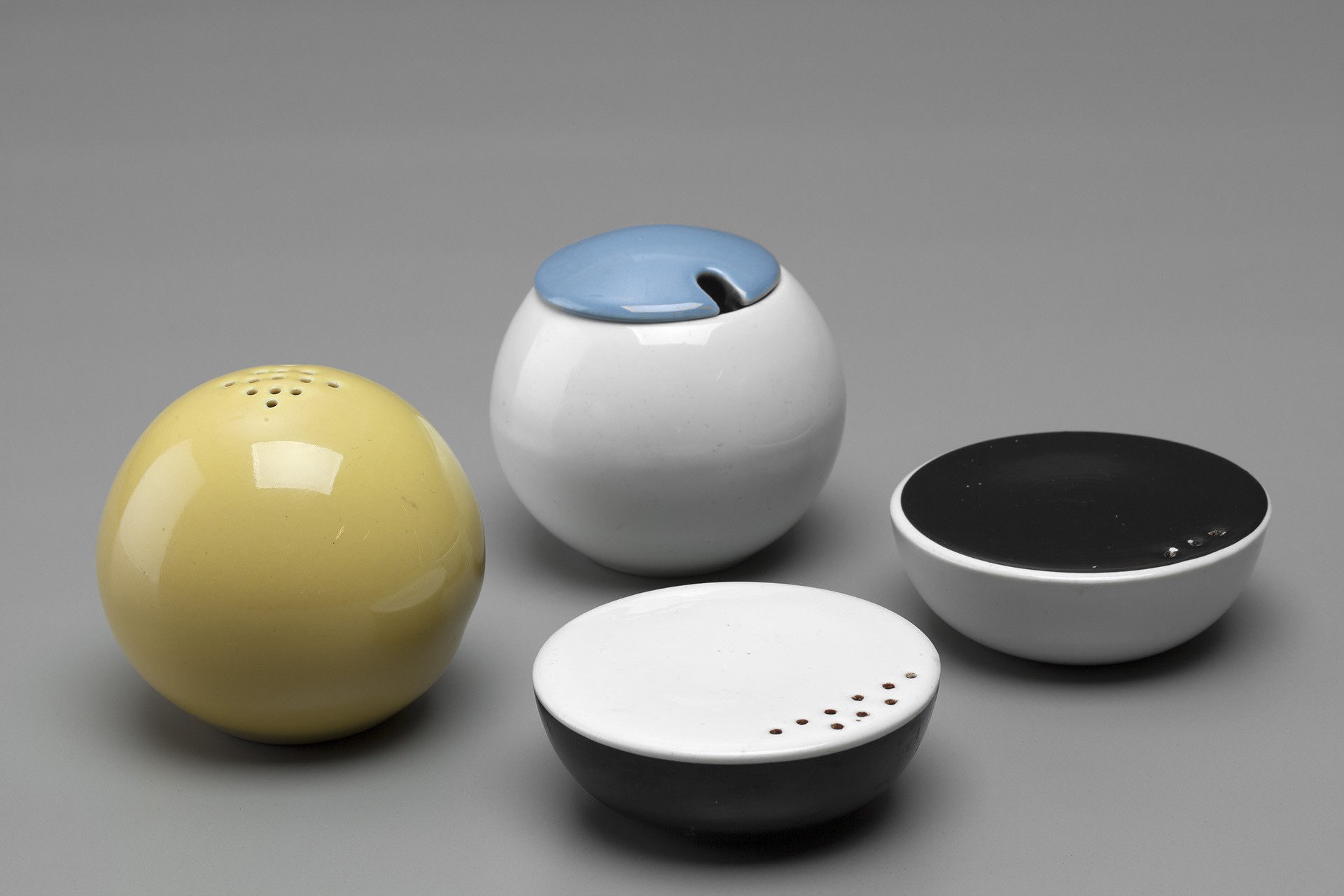 Condiment Set "Rondell" image 2