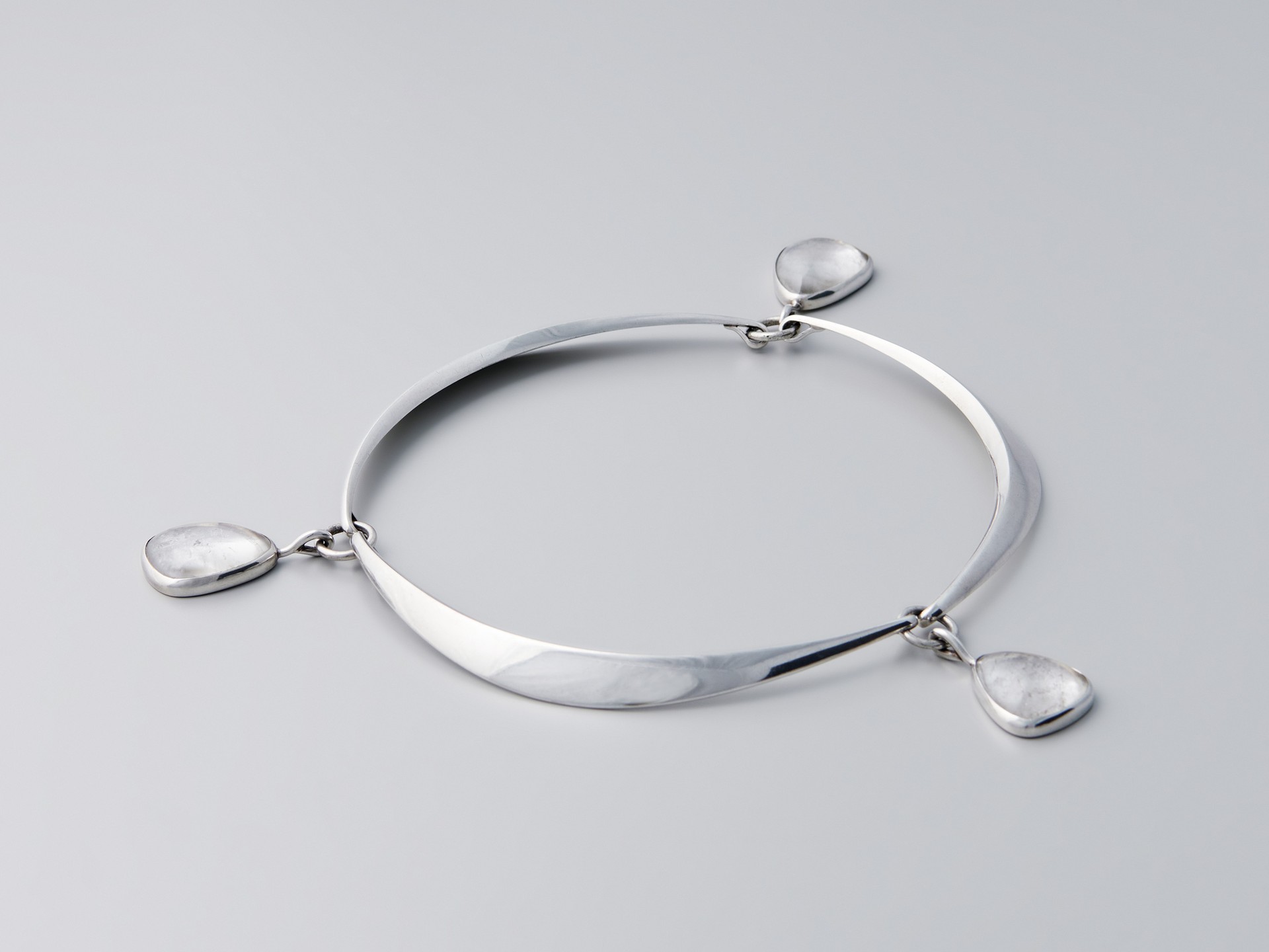 Necklace image 2
