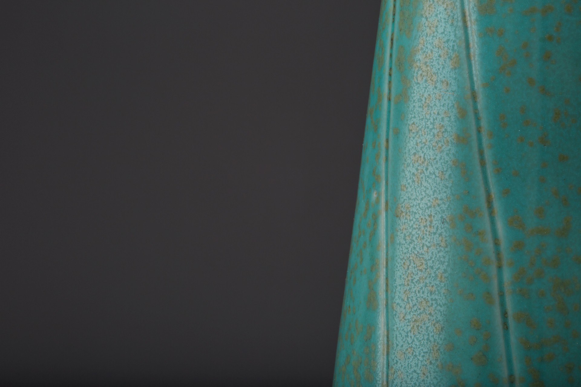 'Frozen Music' Vase image 4