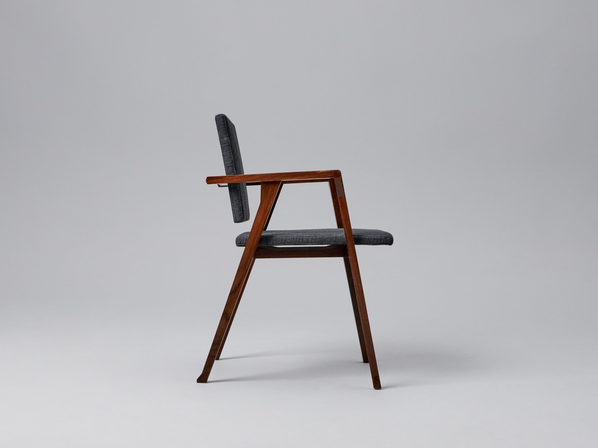 'Luisa' Armchair image 4