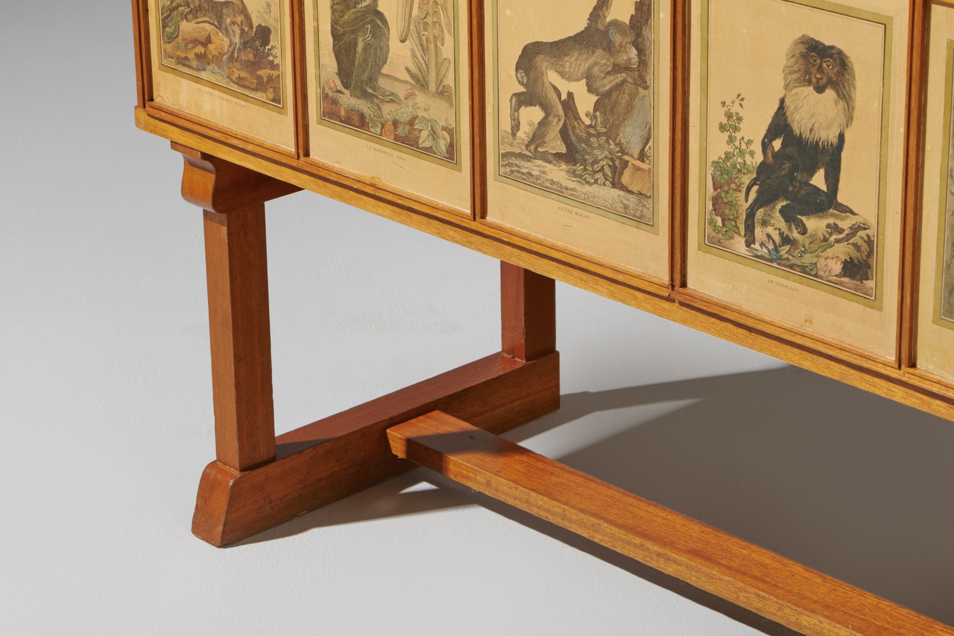 'Monkey' Cabinet image 10