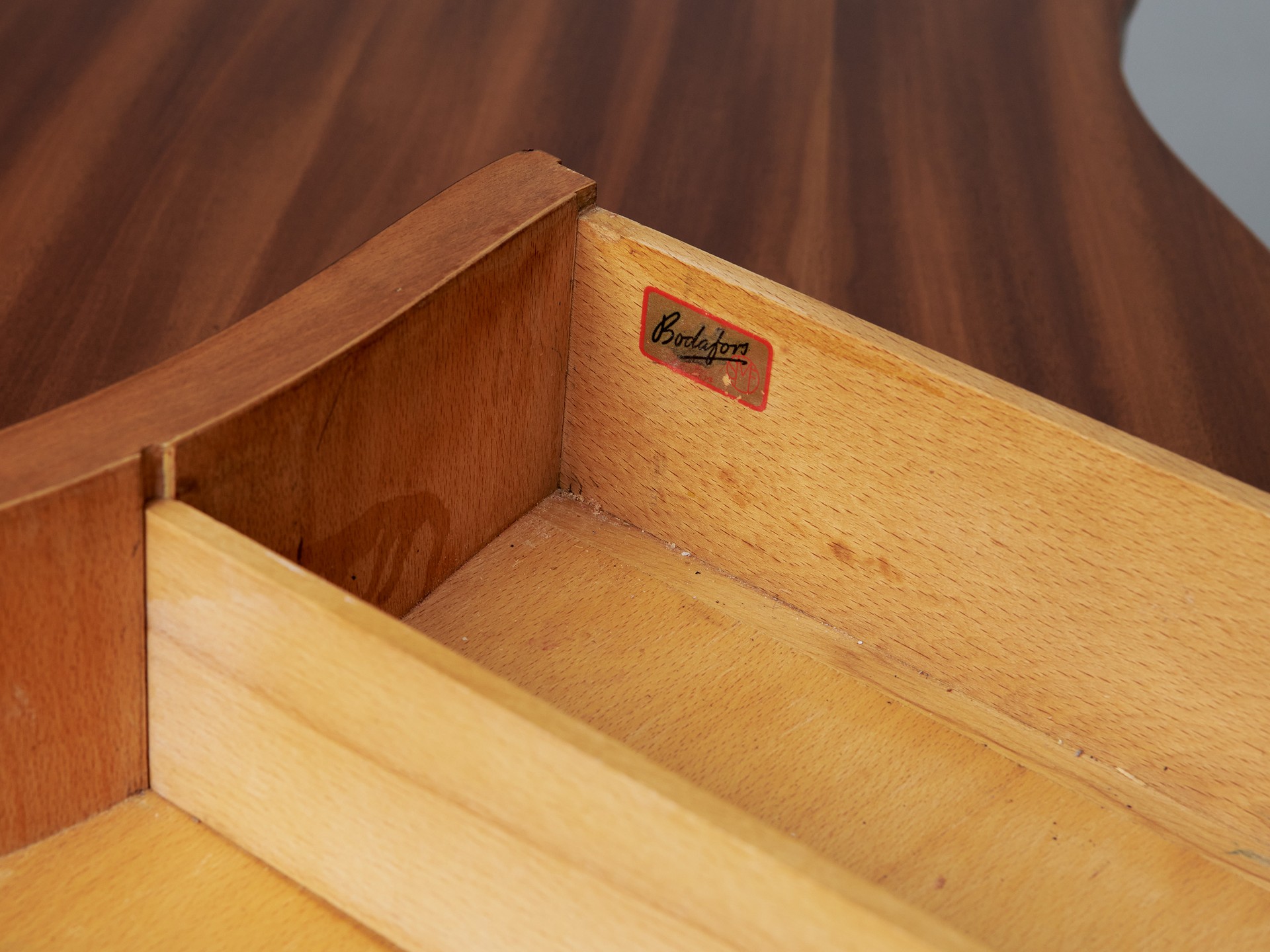 Chest of Drawers image 11