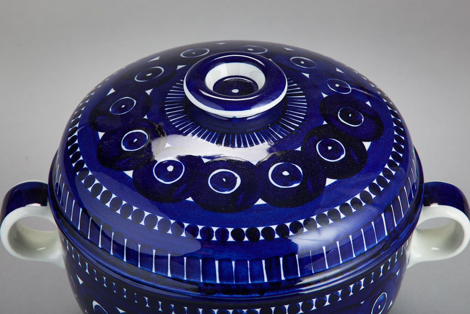 Porcelain Tureen image 5