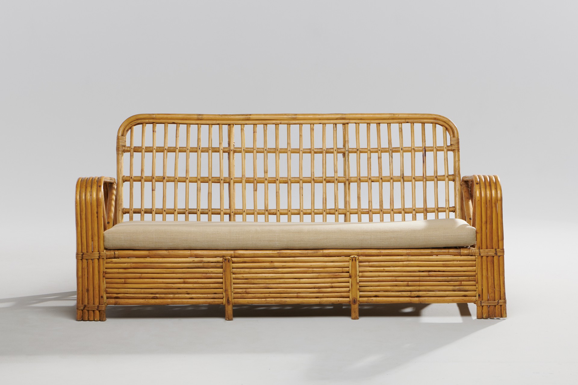 Sofa image 3