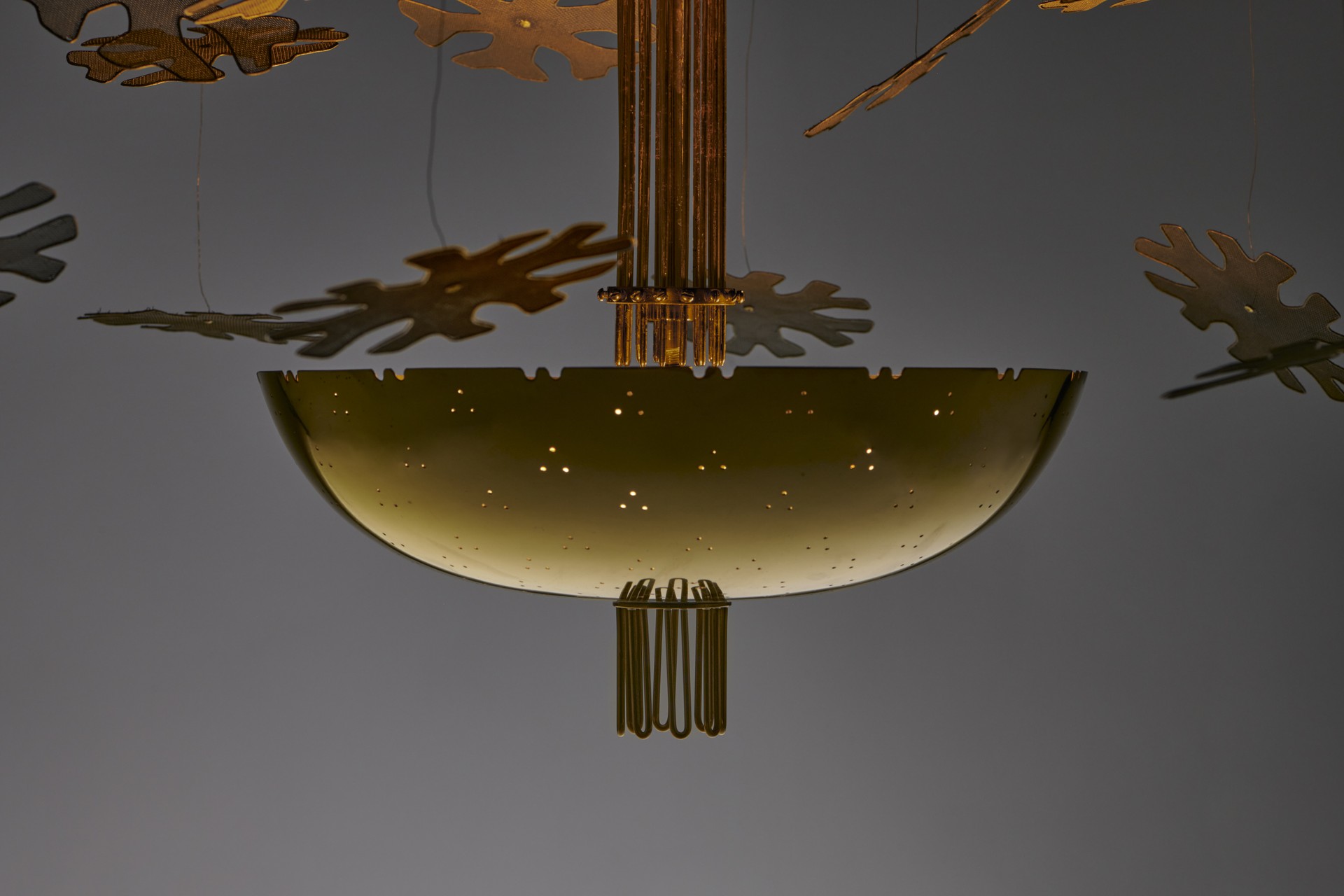 'Snowflake' Chandelier image 5