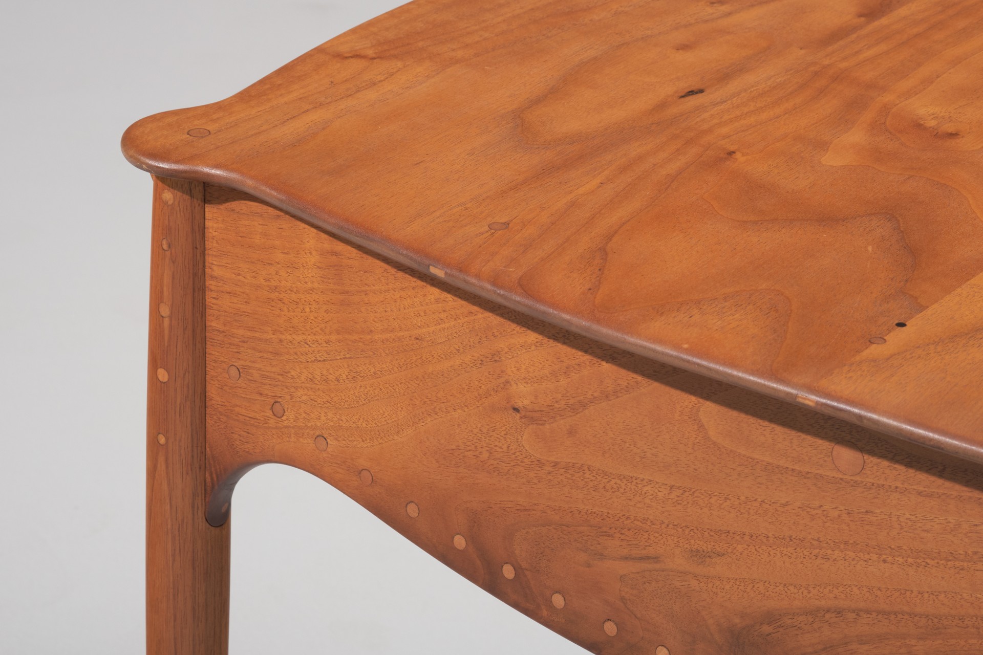 Sewing Table image 7