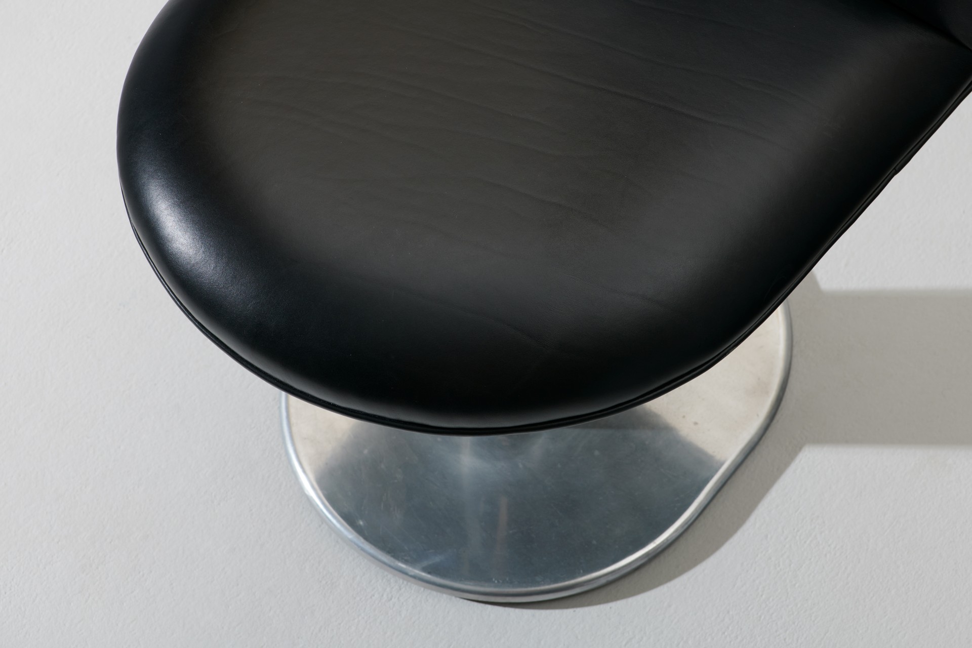 Set of Six 'Harlow' Dining chairs image 5