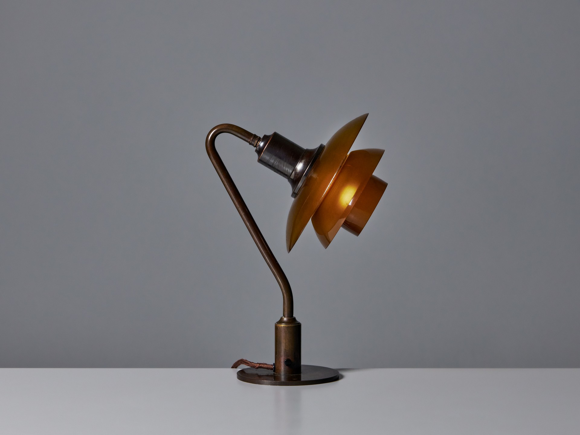 Early 'PH 2/2' Table Lamp image 4