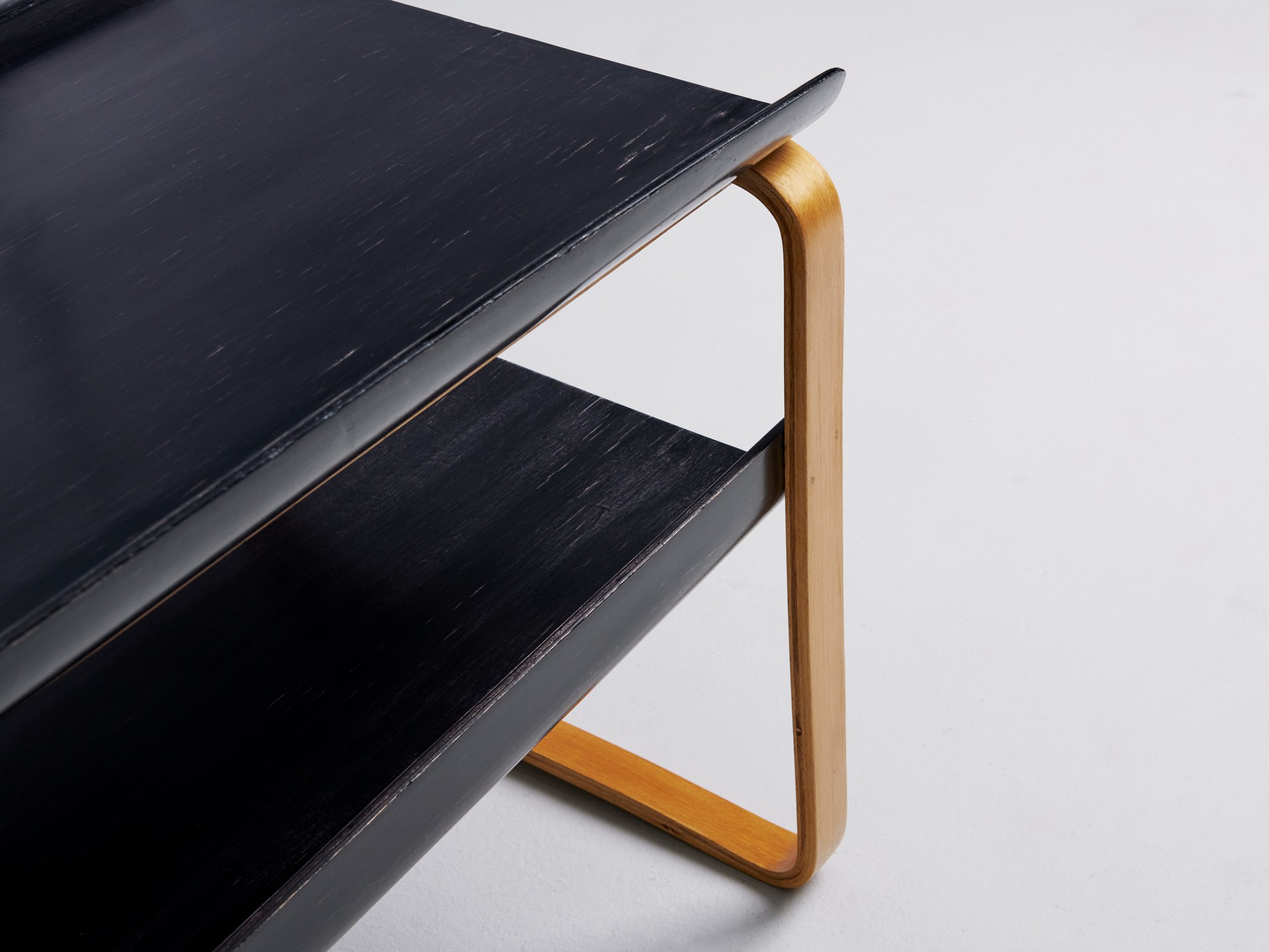 'Paimio Sanatorium' Coffee Table image 5